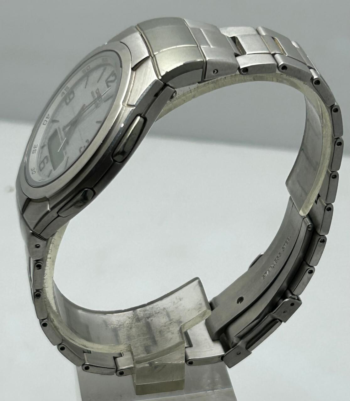 Vintage Casio Wave Ceptor Tough Star Quartz Men’s Wrist Watch(For Parts)