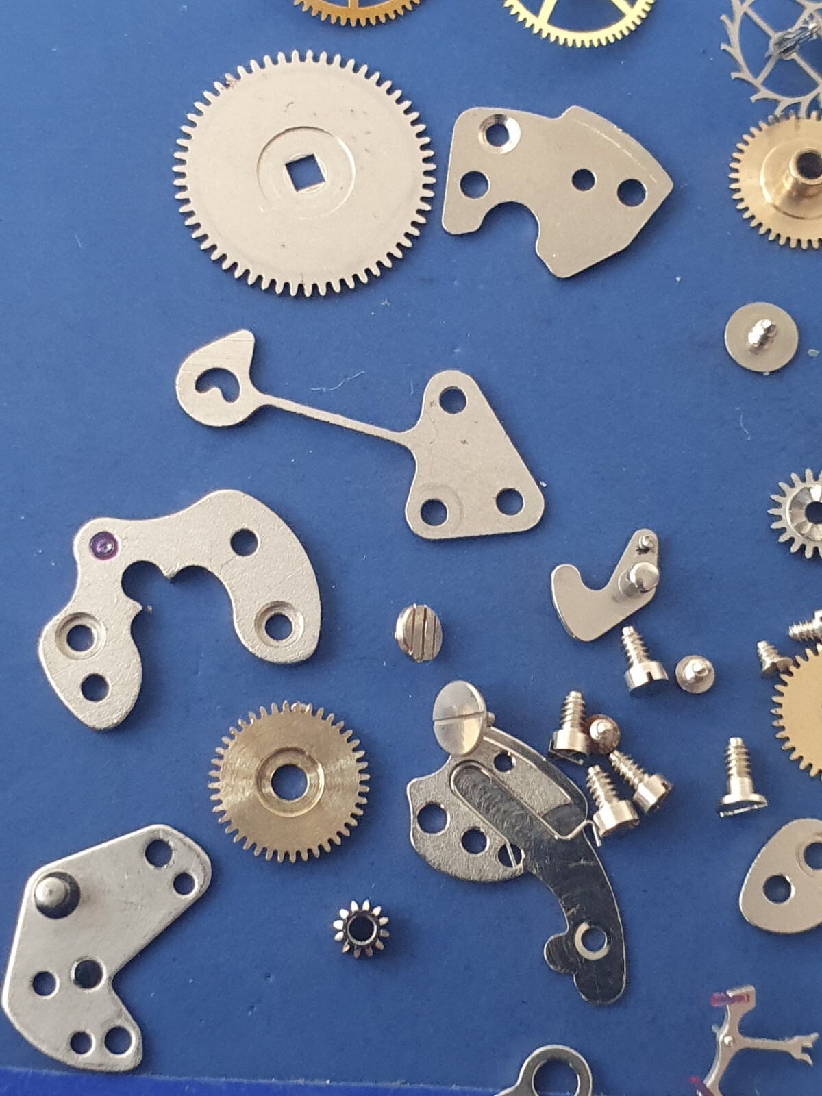 TISSOT 784-2 ORIGINAL PARTS (Single Sales Possibility)