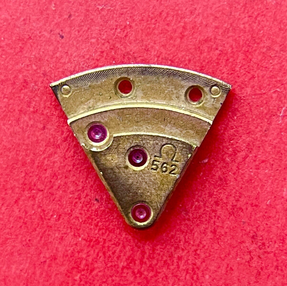 Original Omega 562 Replacement Part 1003 Bridge (1)