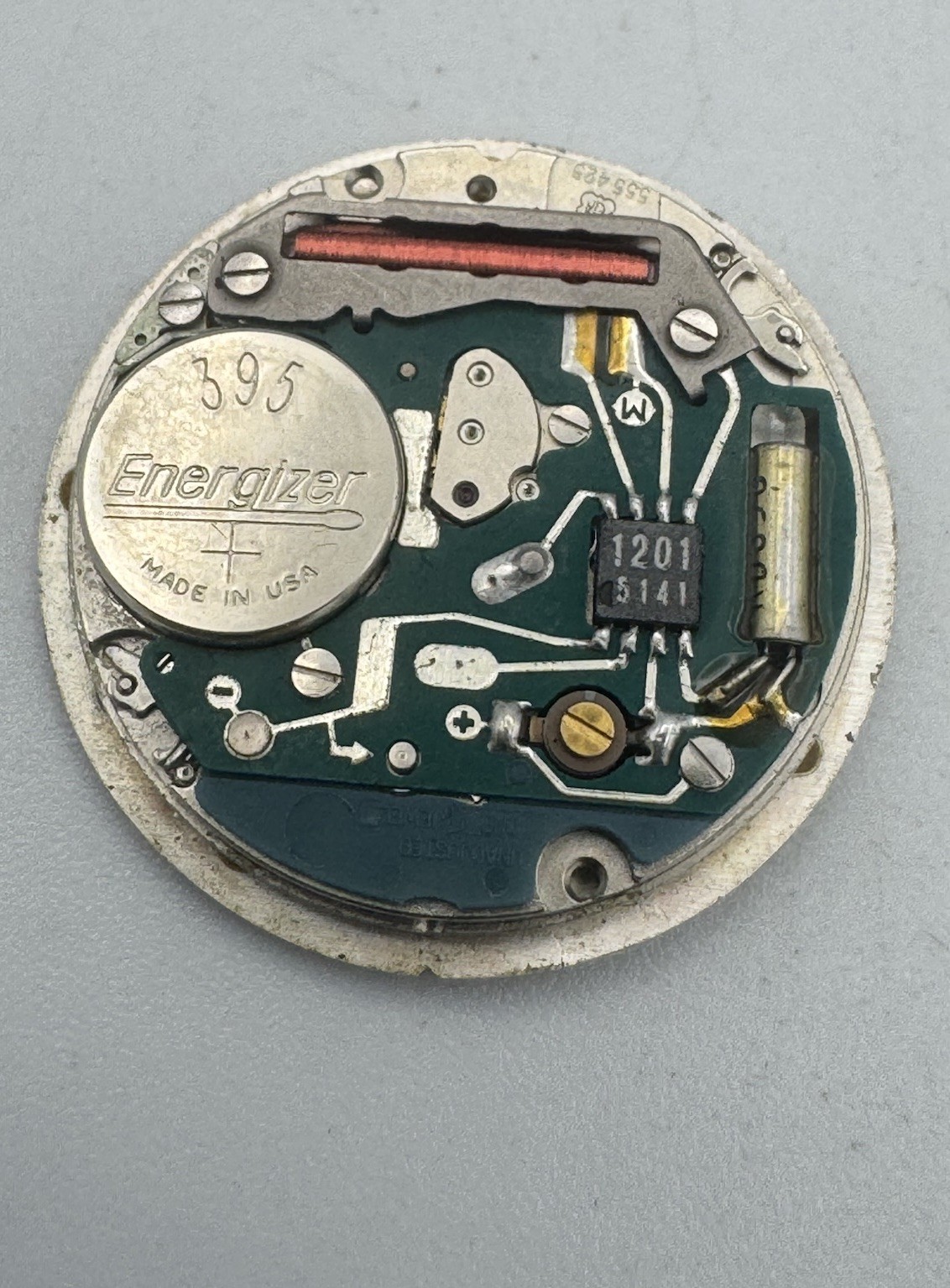 Vintage Hamilton Quartz ETA 555.425 Men’s Wristwatch Movement For Parts / Repair