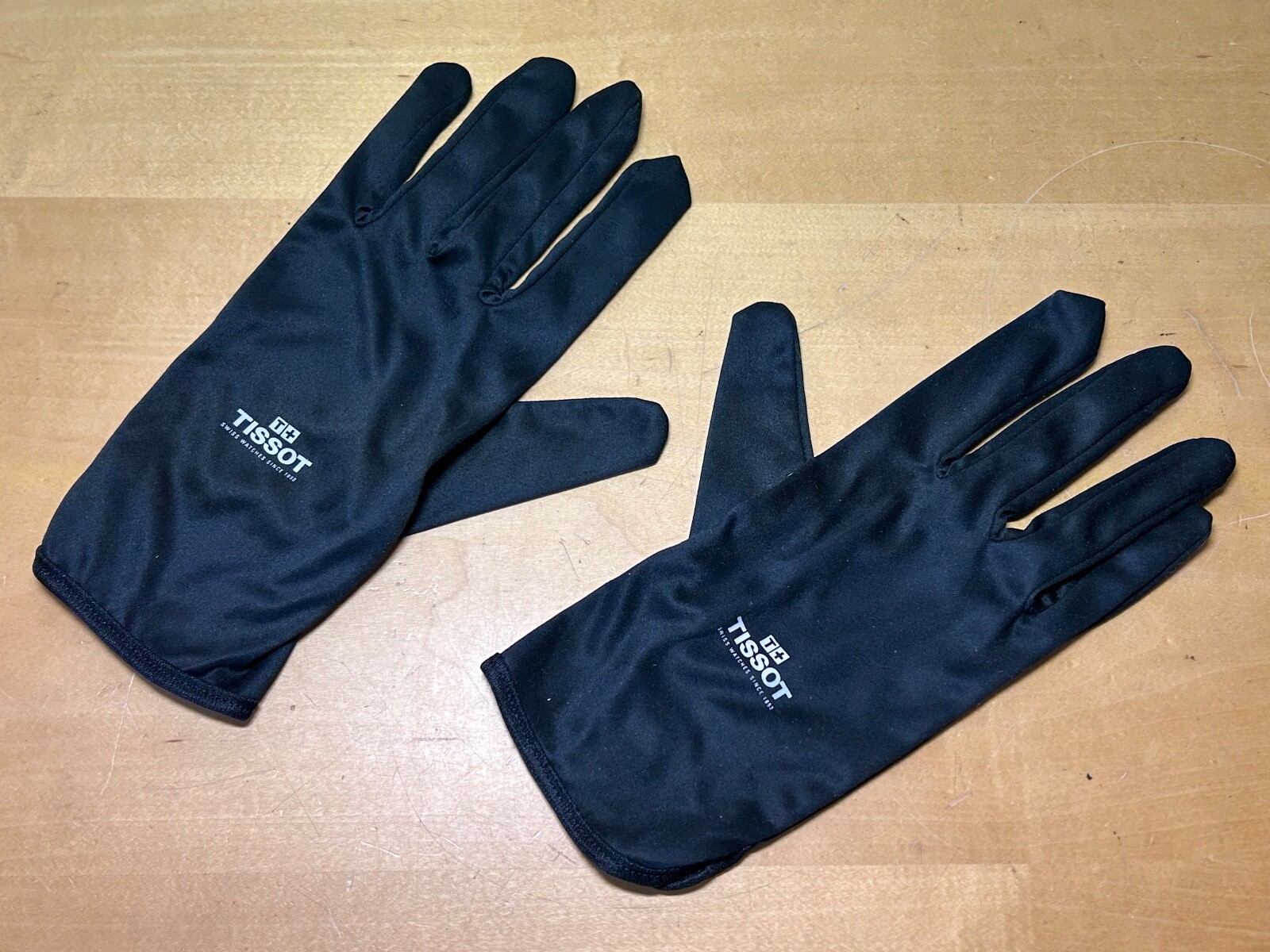 Gloves – TISSOT – Black – Size M – For Collectors