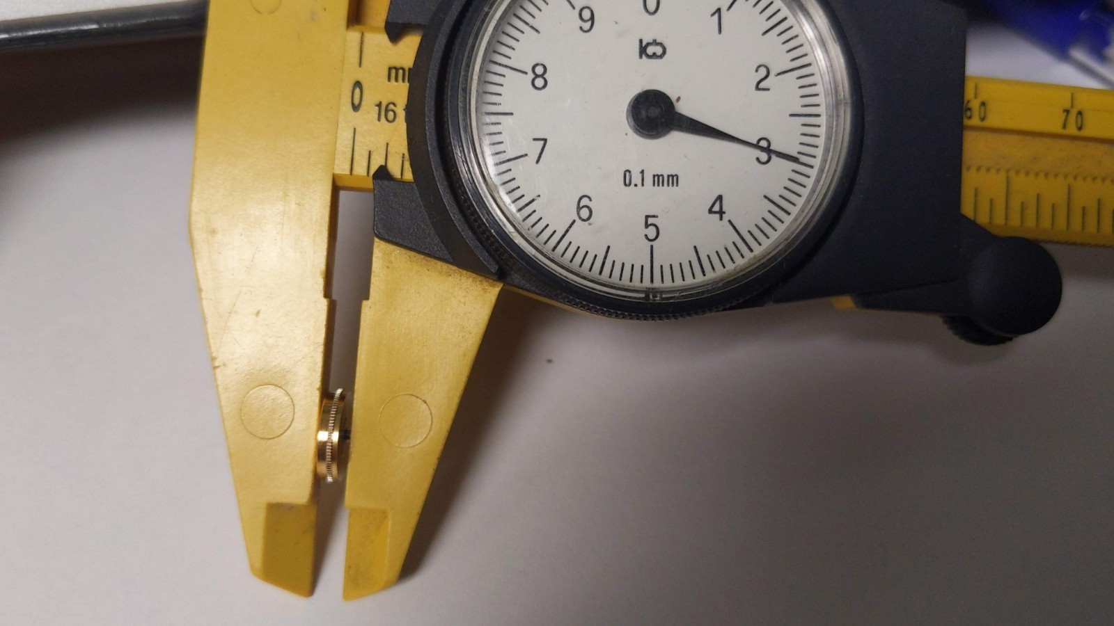 Rolex calibre 2230 315 Barrel Complete with mainspring USED/Genuine 2235 315