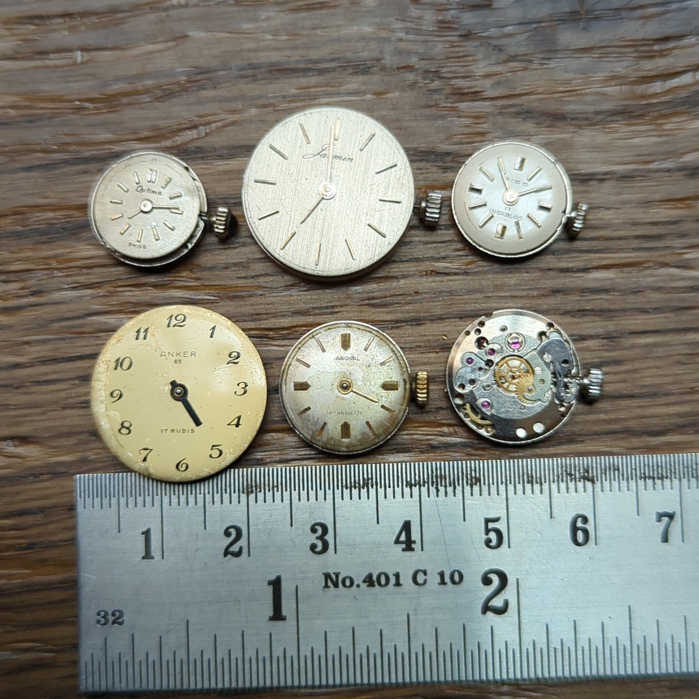 6 x ETA Ladies Watch Movements, All Working, Mixed Sizes (N243)
