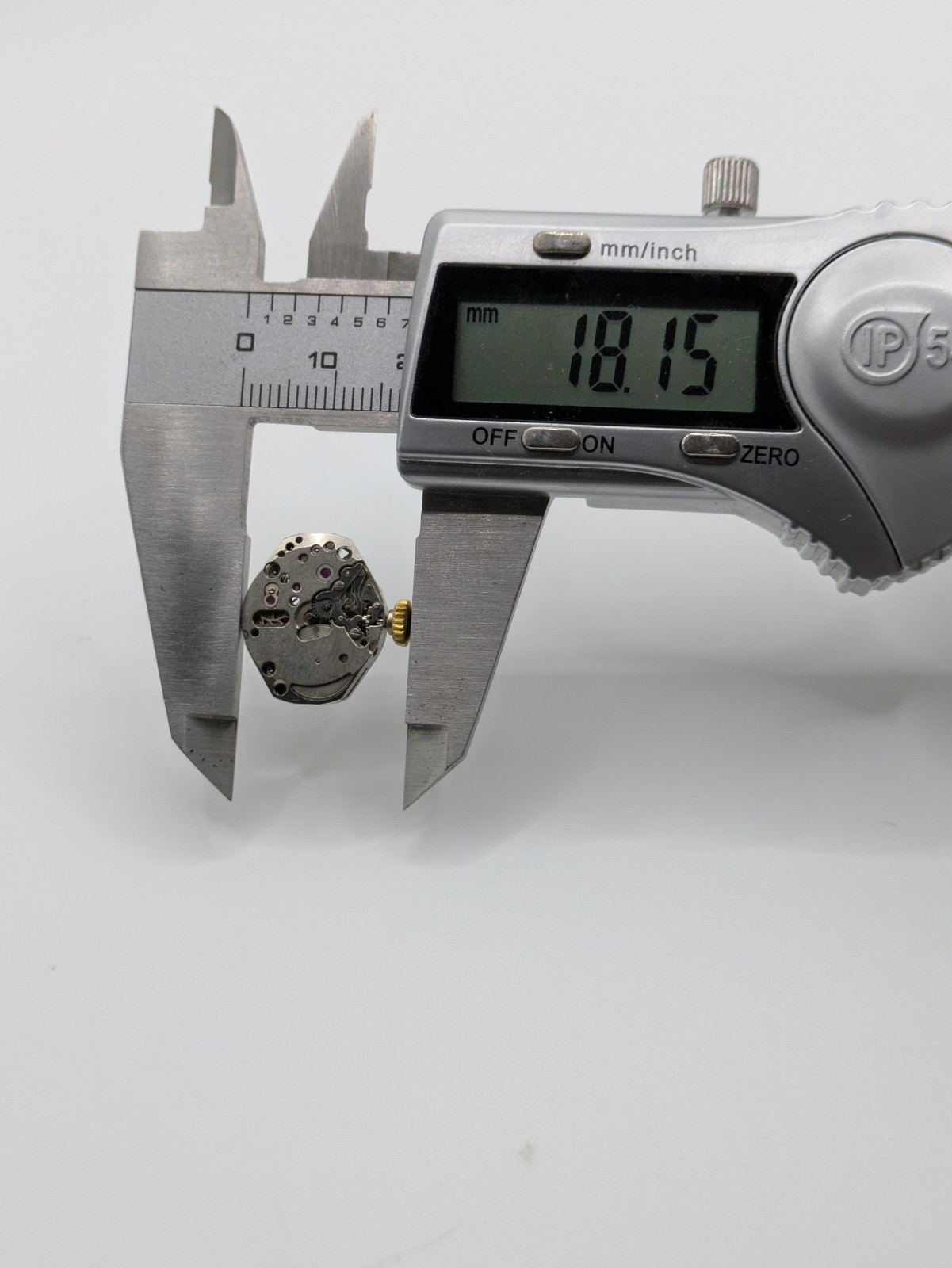 FHF ST 69-2 Manual Wind Watch Movement No Dial 17 Jewels Swiss Made Untested