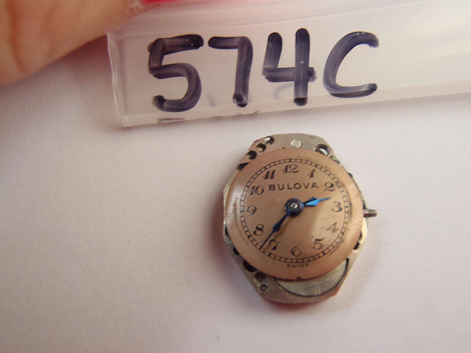 BULOVA 6AM BXW Swiss 17 JEWEL Watch Movement REPAIR OR PARTS