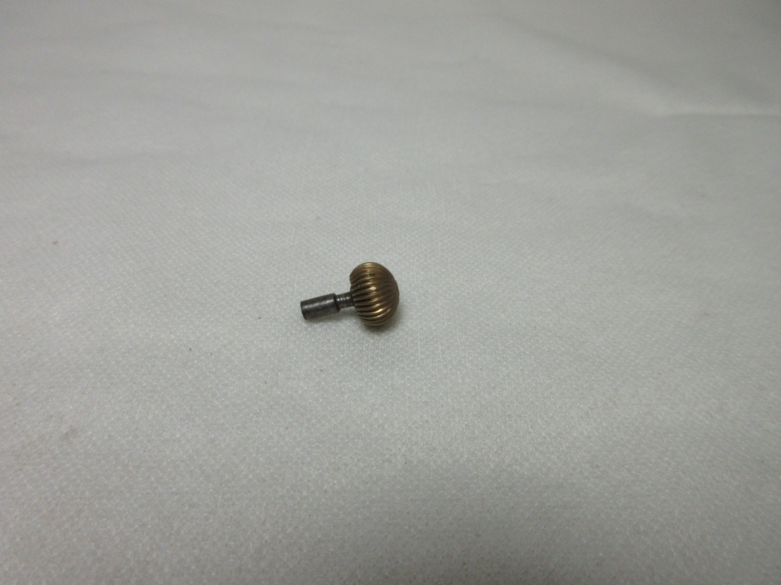 VINTAGE GOLD FILLED /PLATED 8.1 MM POCKET WATCH CROWN WINDER WATCHMAKERS PART #4