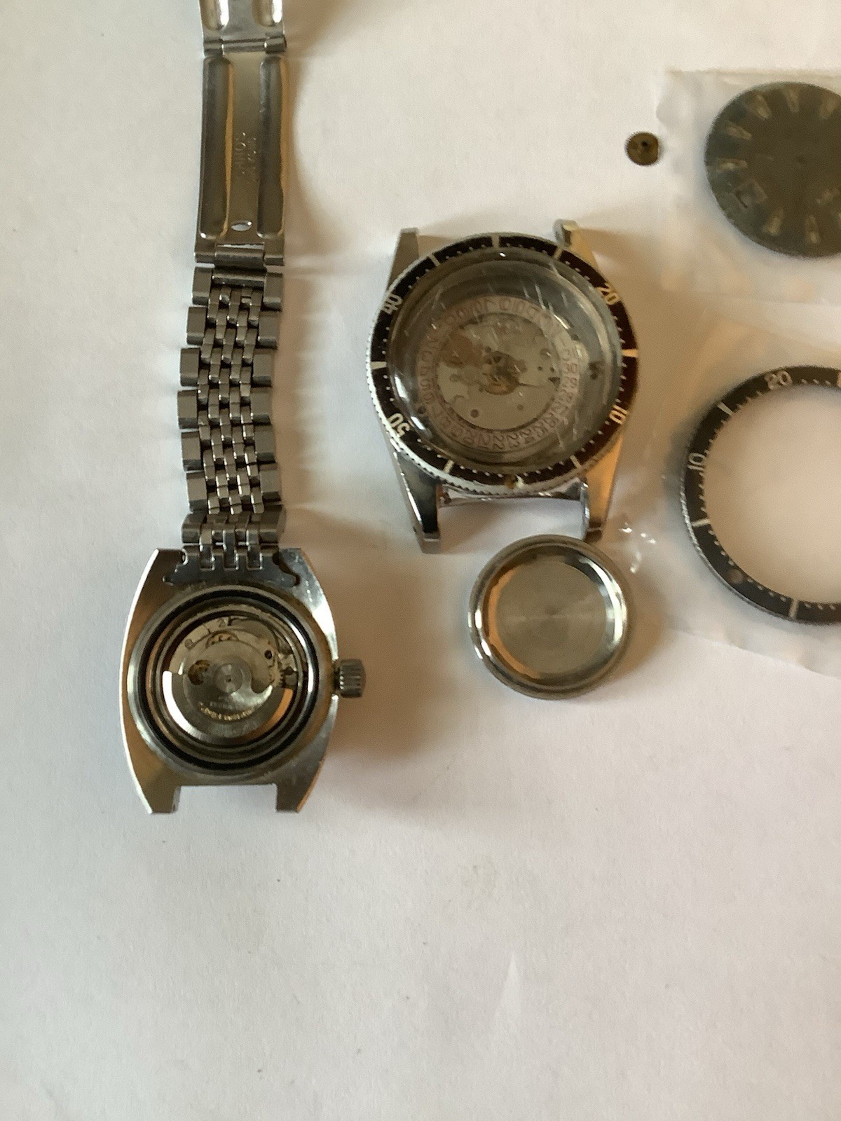 Technos Sky Diver ETA 2472 – 1960s–1970s for restoration and lady Sky Diver