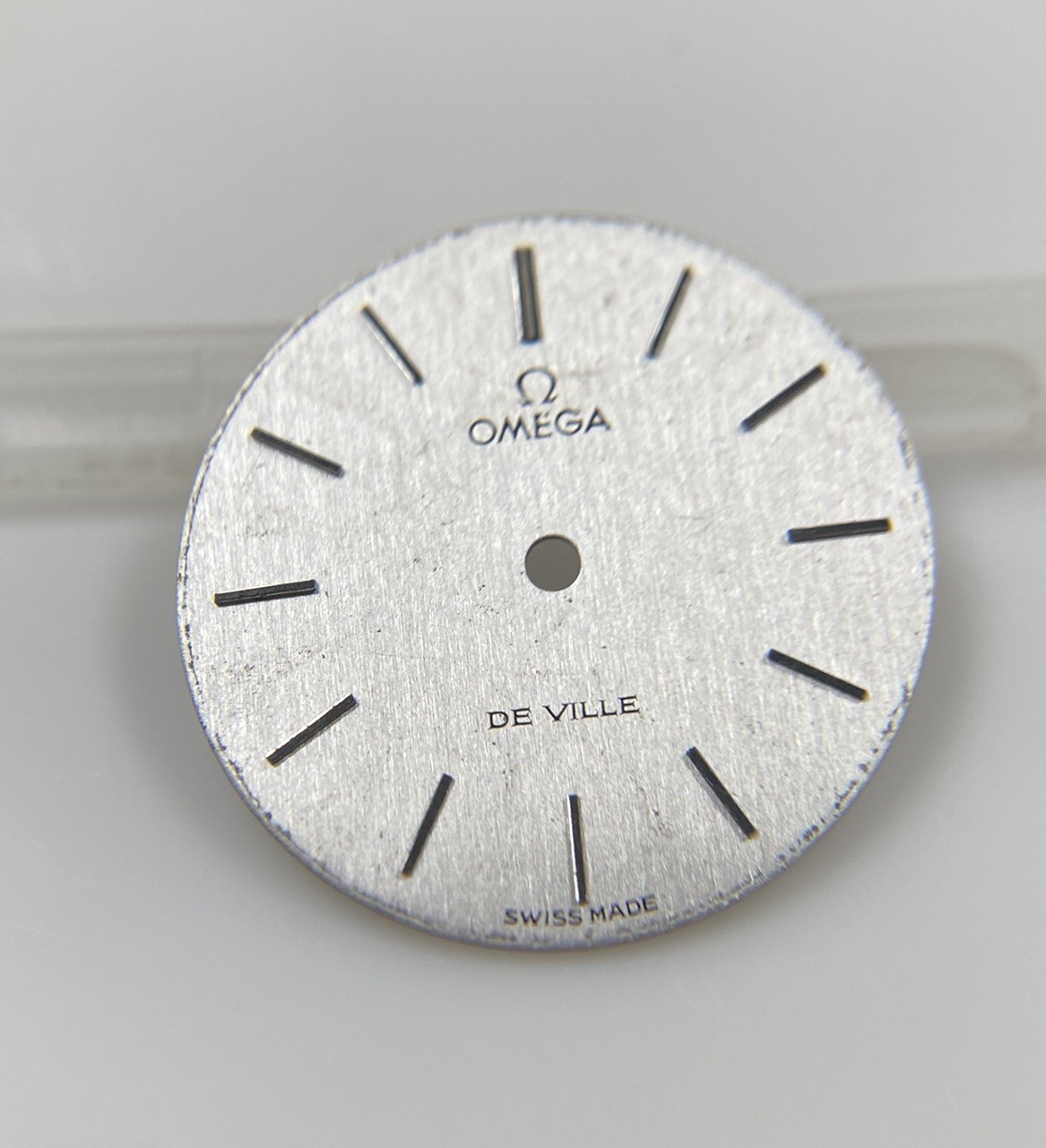 Original Vintage Omega De Ville Caliber 625 Silver Linen 20.5mm Dial