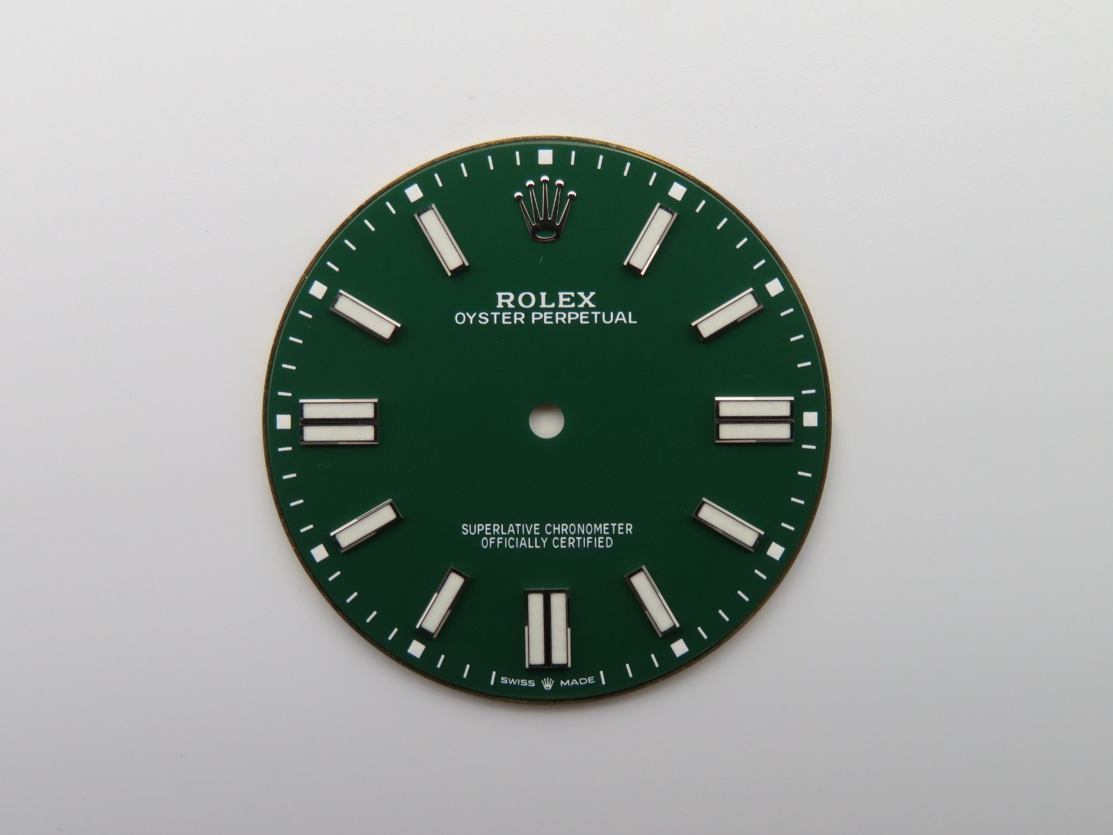 Genuine Rolex Oyster Perpetual 41mm Green Dial for 124300 OP – 100% Authentic