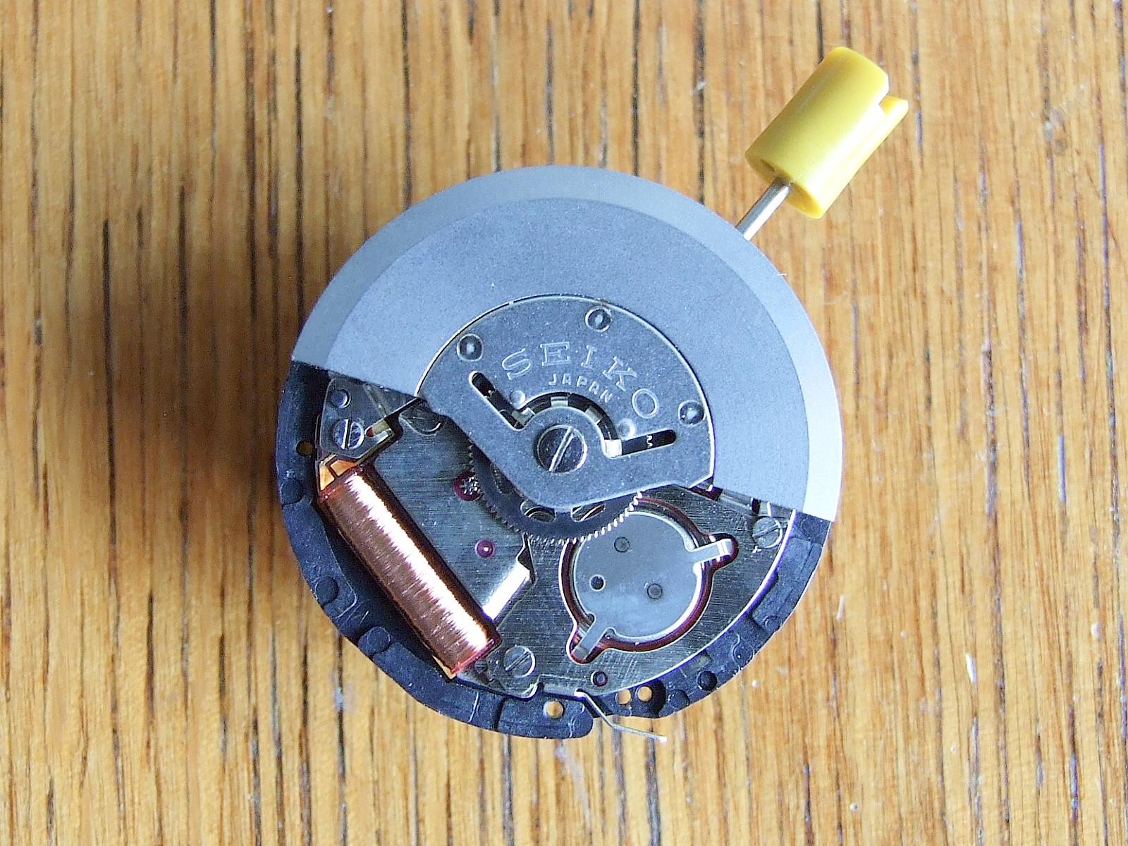 Seiko 5M42A Kinetic watch movement. Untested new old stock. Spares/repair