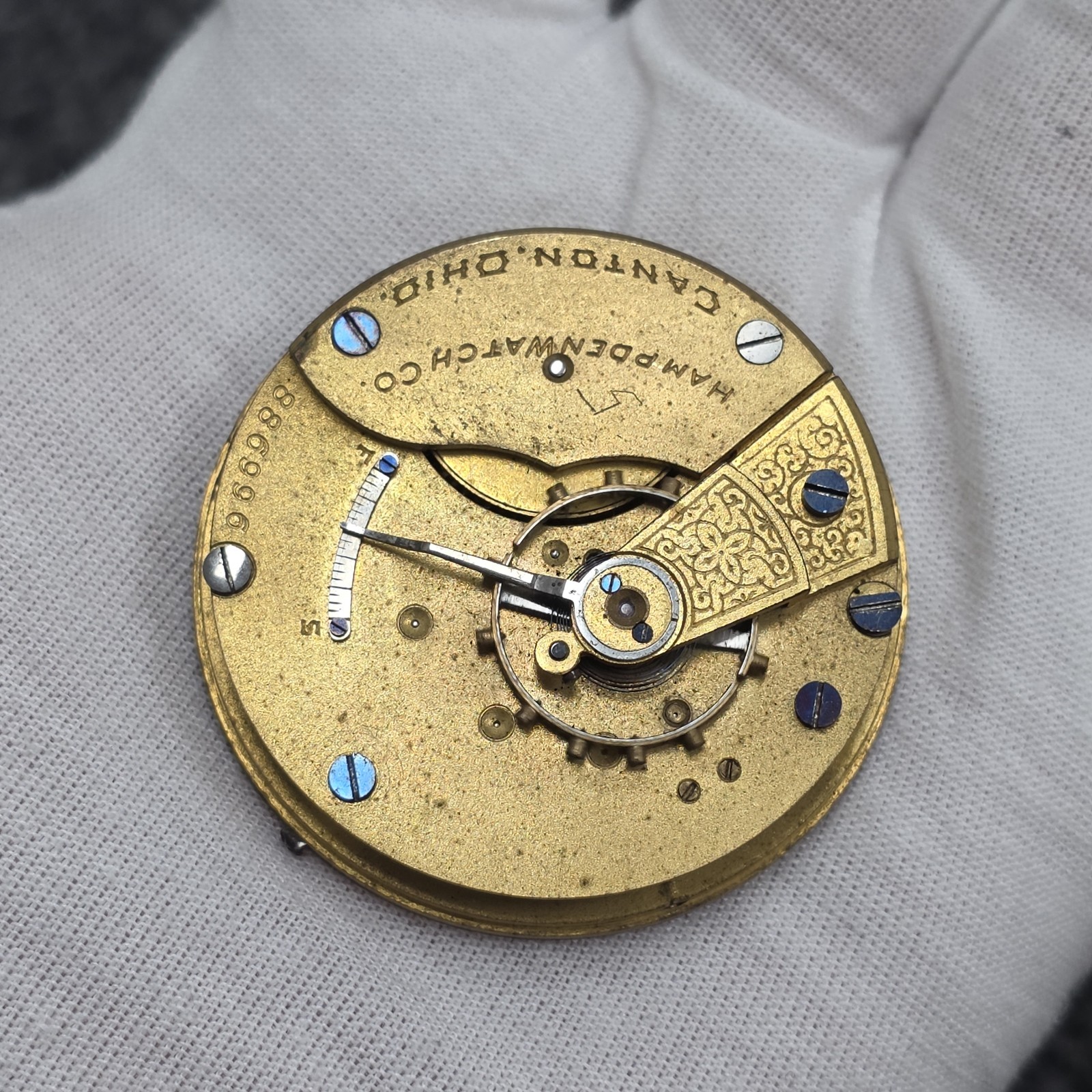 1896 Hampden Dueber Pocket Watch 17j 18s Movement Model 2 Gilt Good Balance