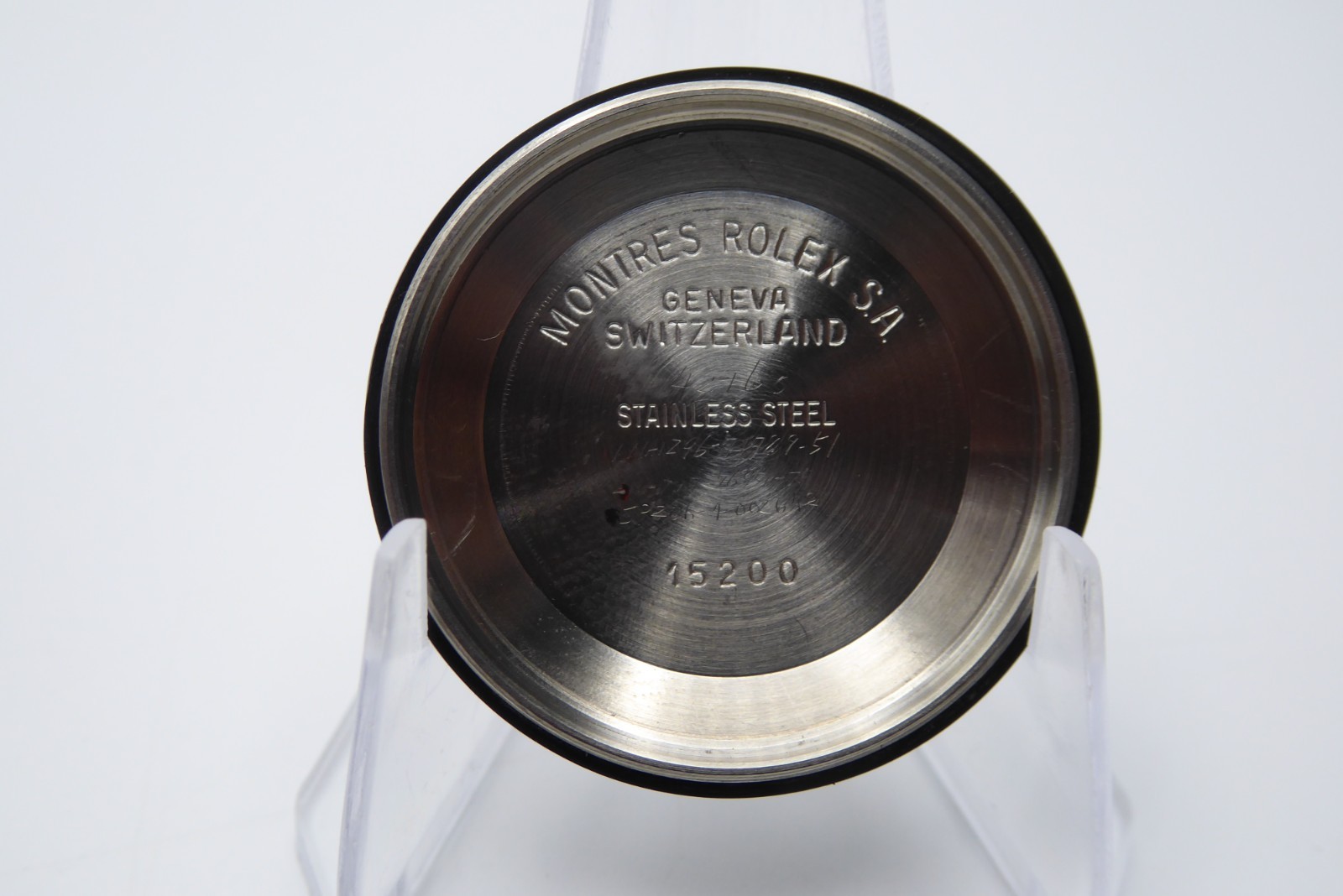 Rolex oyster perpetual date fond case back 15200