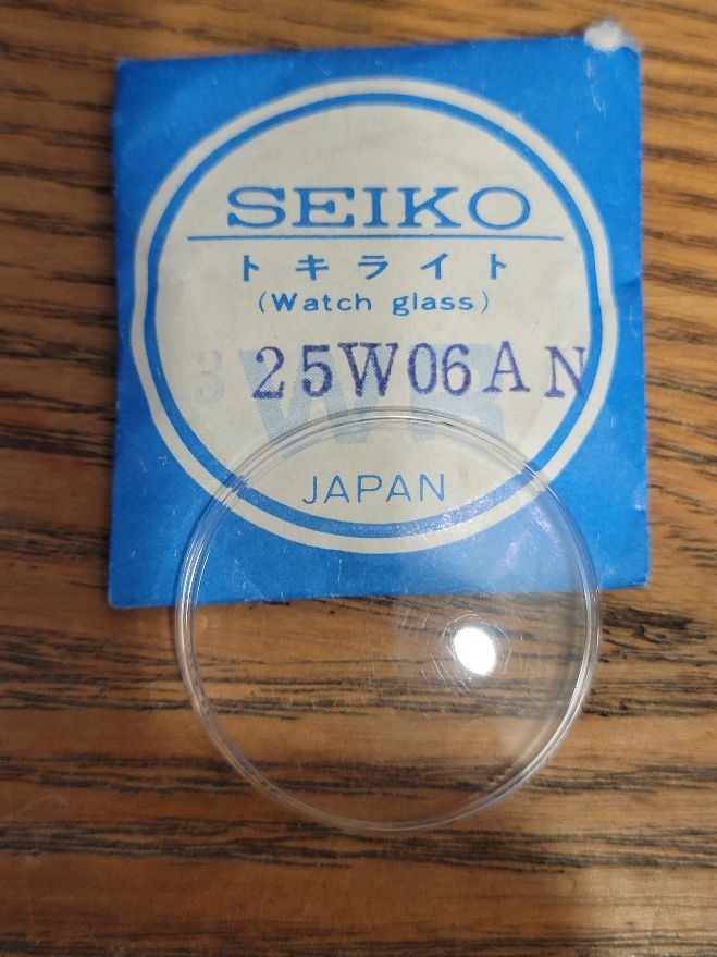 Selling a New Old Stock Vintage Seiko Crystal Number 325W06AN