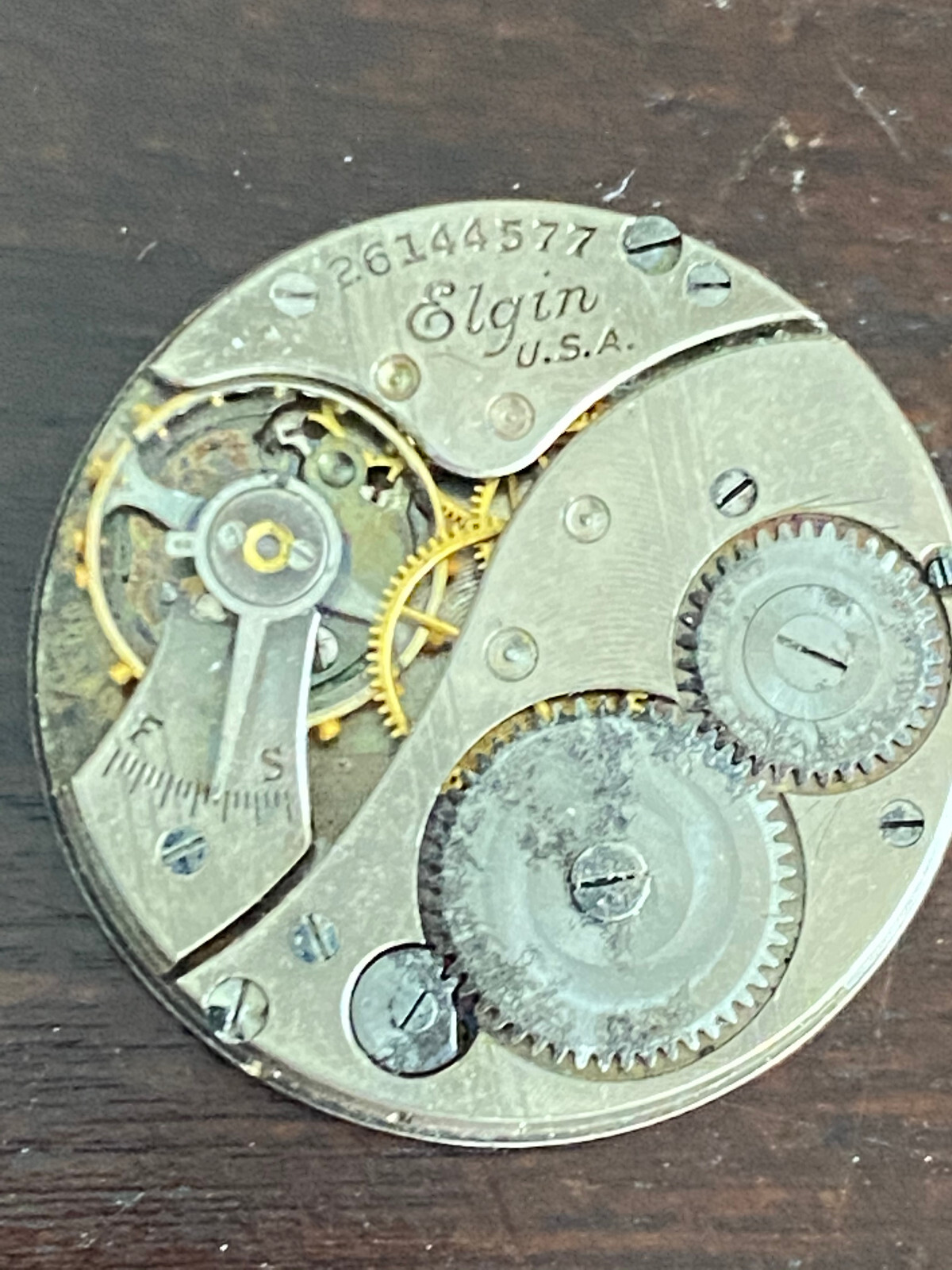 VINTAGE 6/0S ELGIN WRIST WATCH MOVEMENT, CAL. 430, NOT RUNNING, YEAR 1924