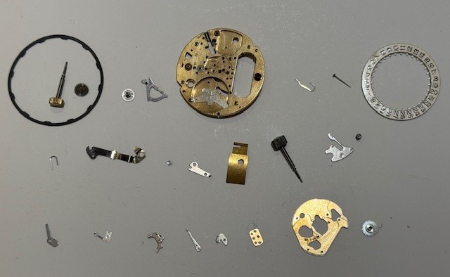 Bulova Accutron 218 – 25 Ricambi Assortiti Spare Parts Used Great Condition