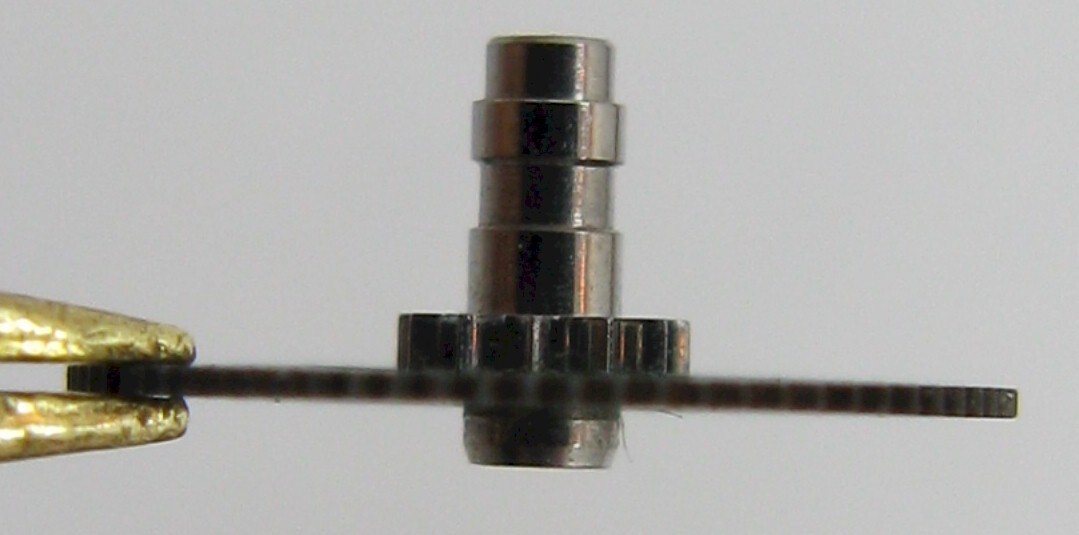 Longines 290 294 Watch part FRICTION cannon pinion height 3.3 mm #242