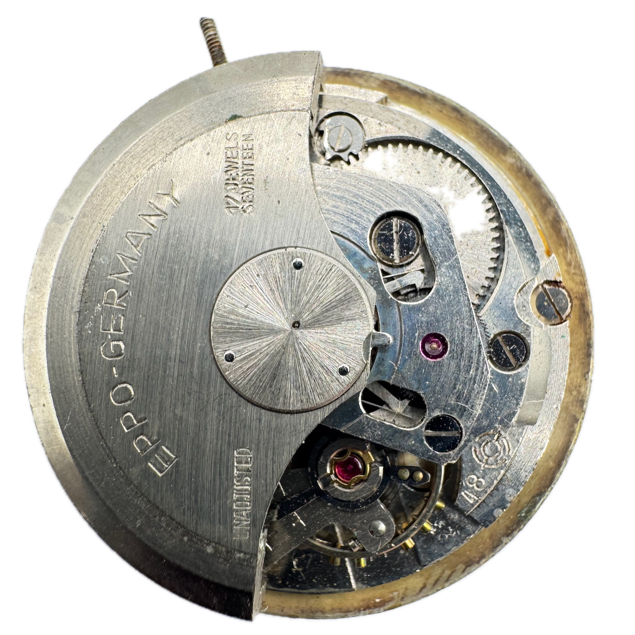 Vintage 25.5mm Eppo Sunburst 17 Jewel Automatic Men’s Wristwatch Movement 48