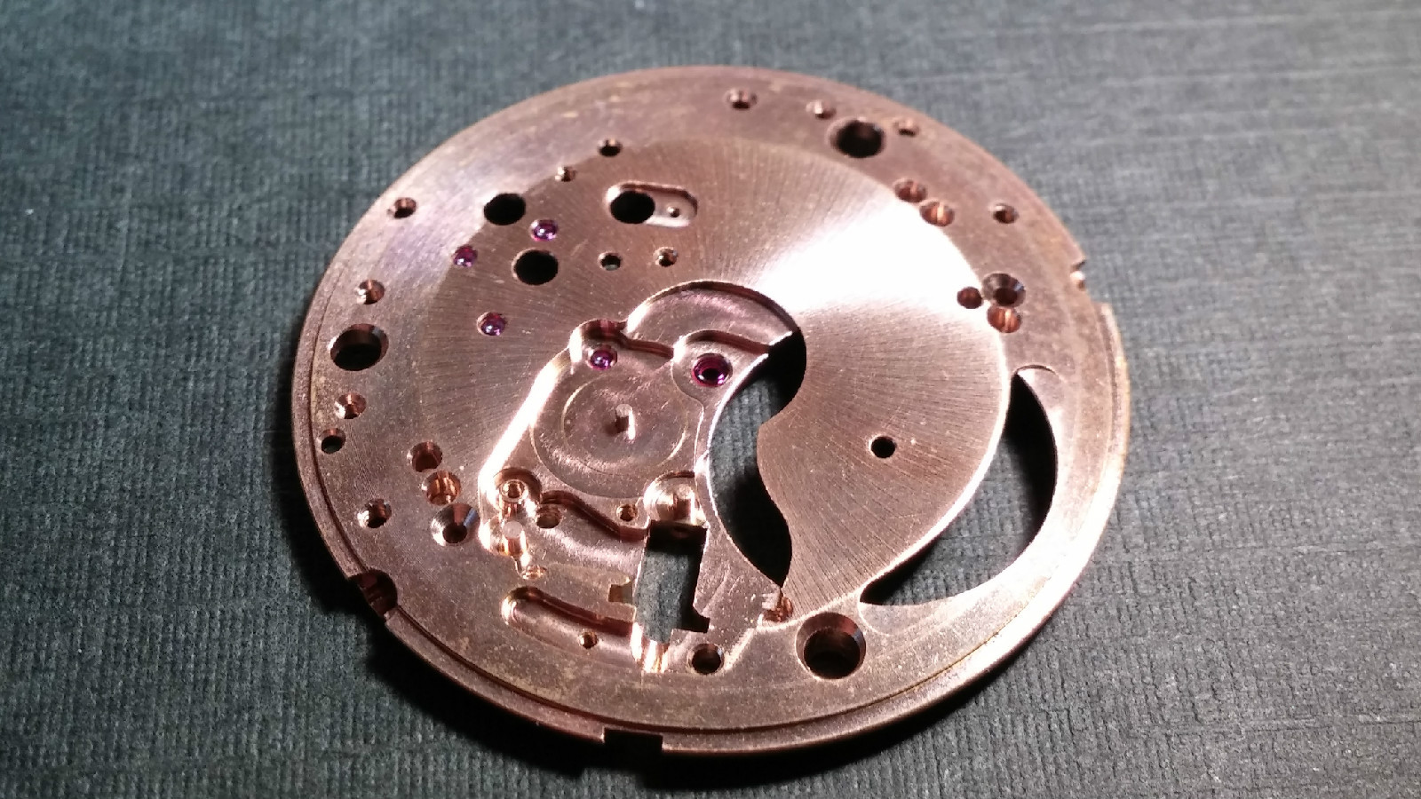 Omega 550 1000 mainplate, watch part for repair