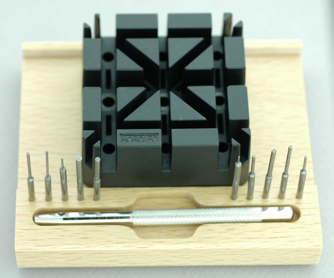 Great Gift Idea – Watch Comprehensive Tool Kit for XL Watches