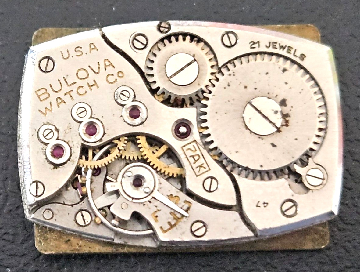BULOVA 7AK 21J USA WATCH MOVEMENT LOT.125