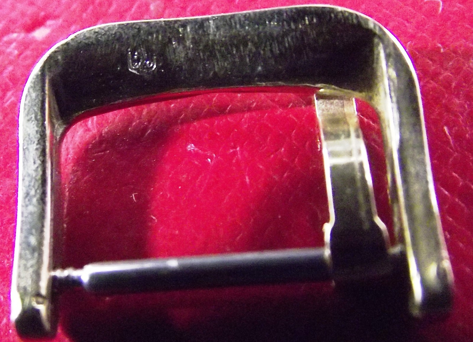 AUDEMAR PIGUET – RARE VINTAGE – BUCKLE 16mm INSIDE – YELLOW GOLD COLOR – SWISS