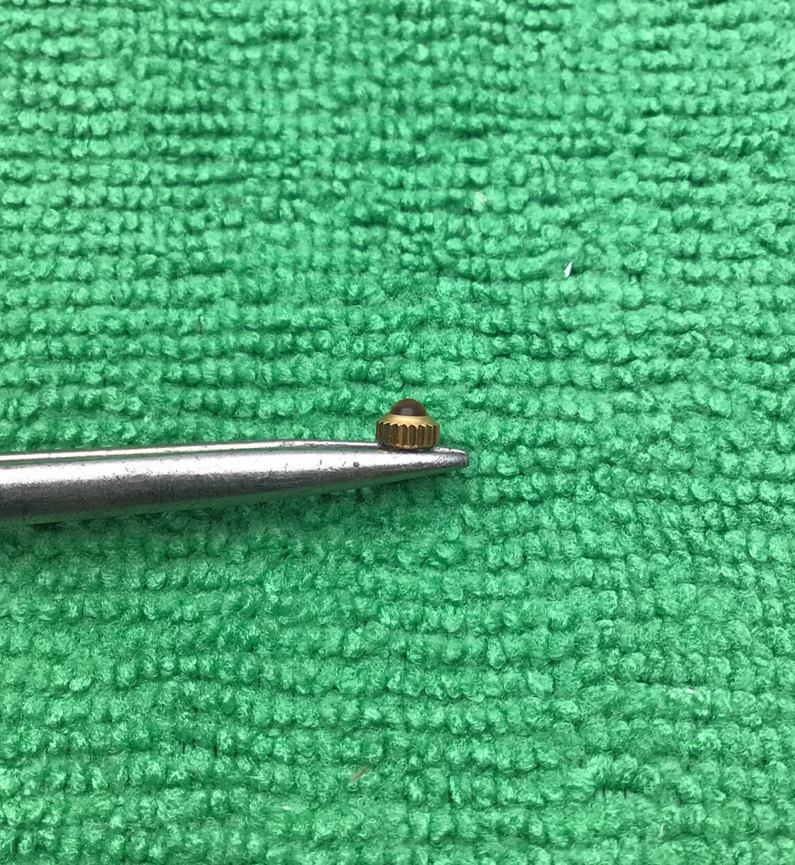 Genuine Omega Crown TIGER EYE 22060 NOS
