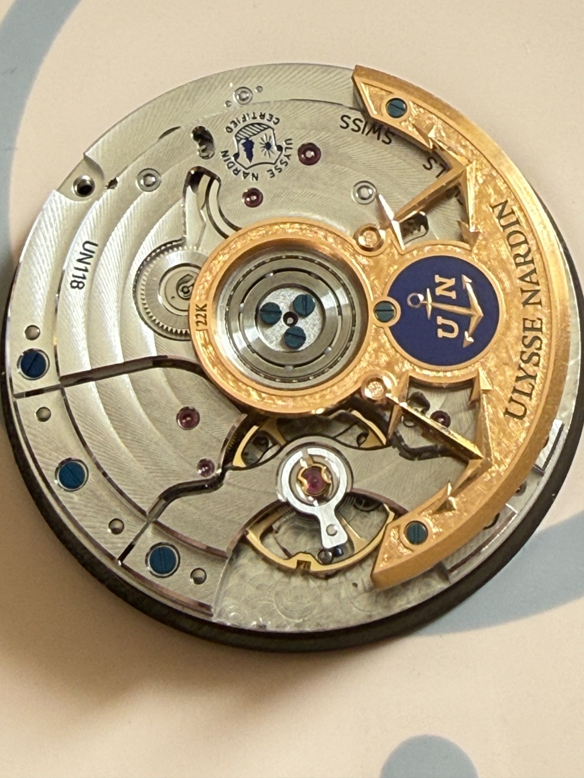 Ulysse Nardin caliber UN-118 Automatic 50 jewels 22k rotor working power reserve