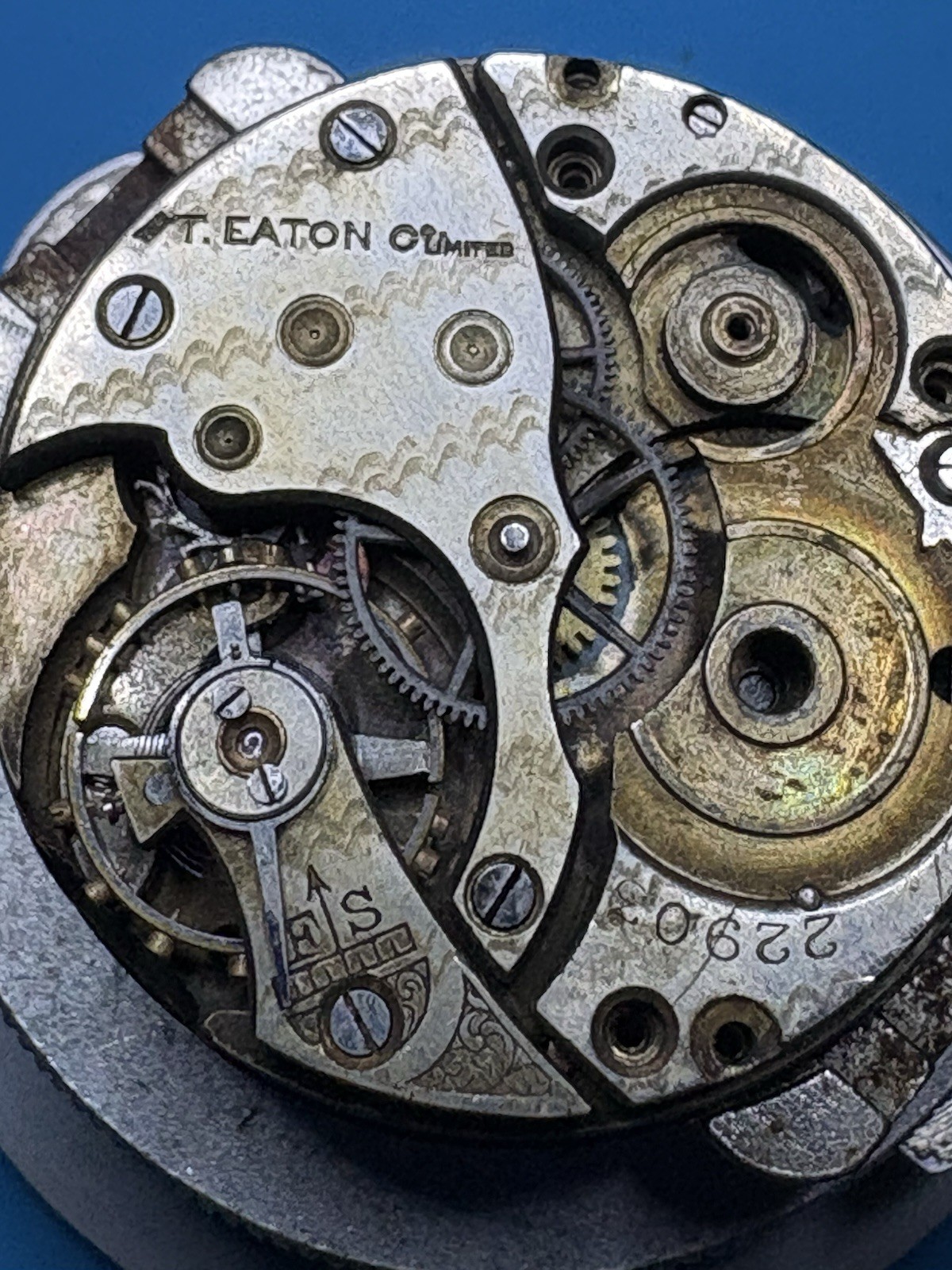 The T.Eaton Co. Limited Wristwatch Movement for parts or repair