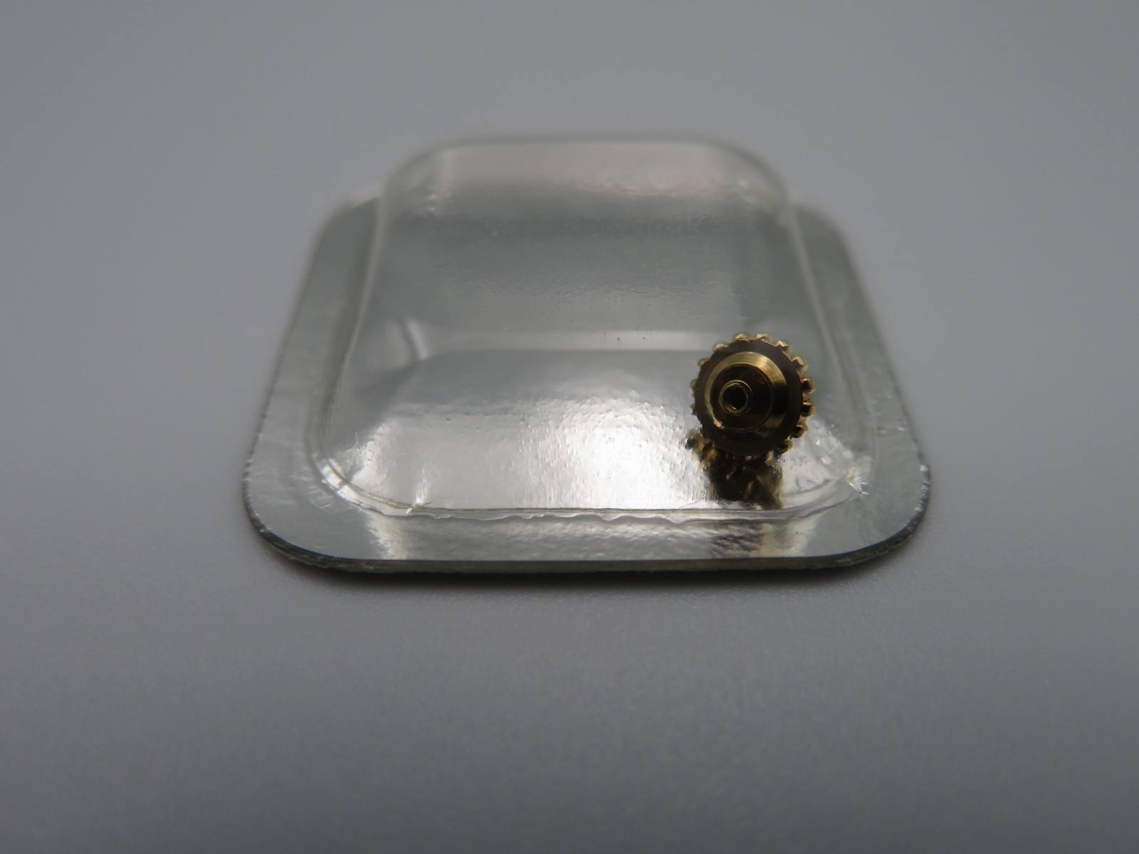 Cartier Tank Must GM 18k Cabochon Crown 622 00322 VC070161 NOS Genuine Part