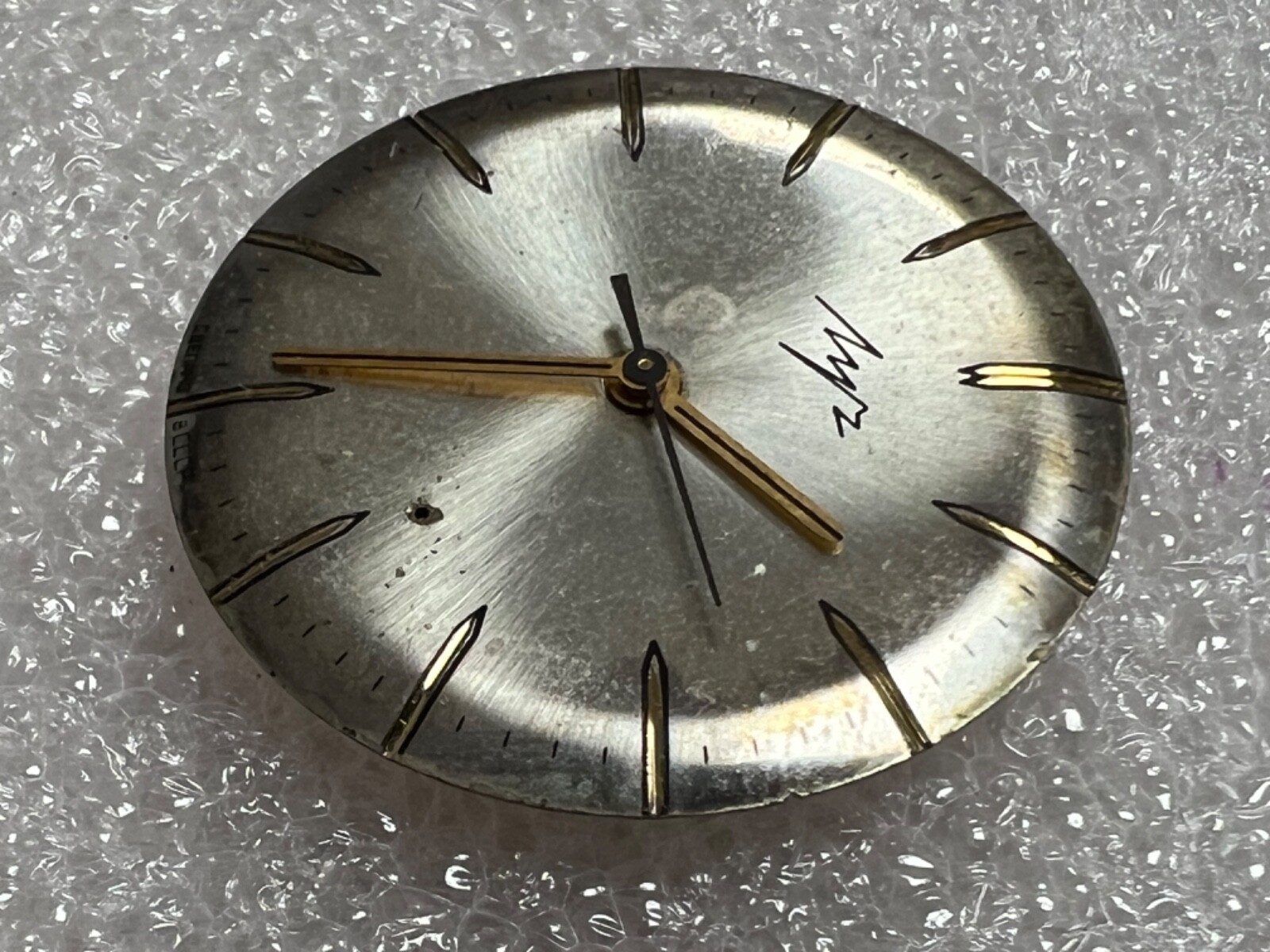 USSR LUCH movement 2209 caliber Gold Plated watch mechanism. FOR PARTS .