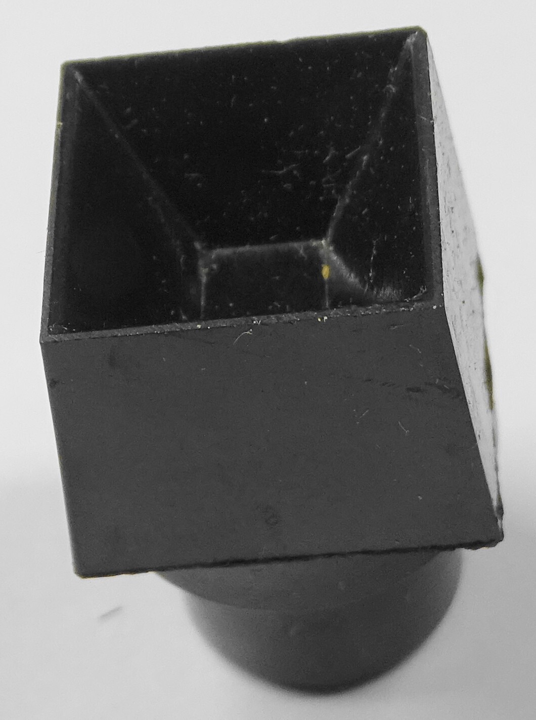 Robur Square Tasseau 17 Mm Glass Base Plate In Bakelite