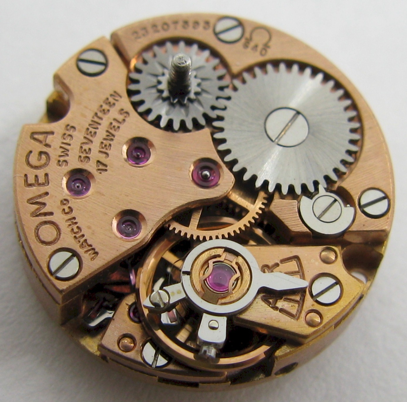 Lady Omega 640 17 jewels backwind watch movement & gold marker dial for part