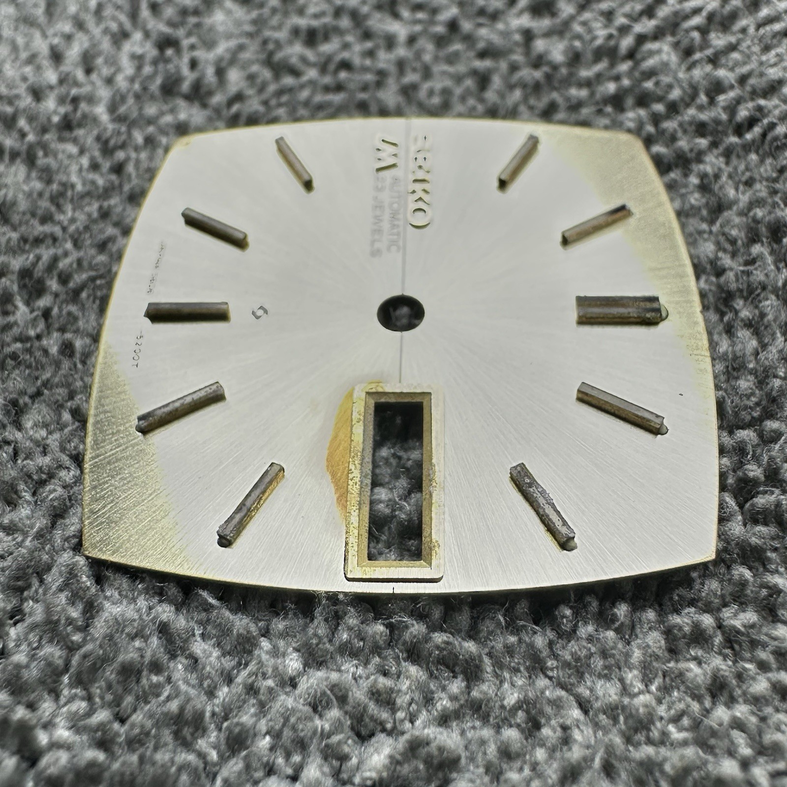 GENUINE NEW OLD STOCK DIAL FOR SEIKO LM 5606-5040 5606-5046 LORD MATIC *DEFECT