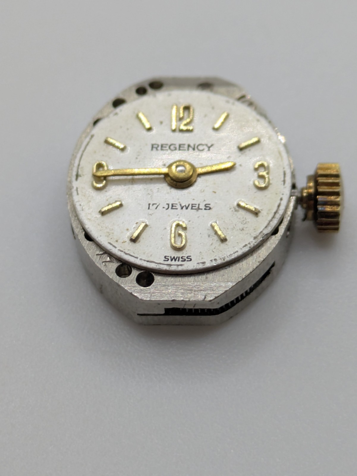 AS 1677 Regency Manual Wind Watch Movement 17 Jewels Swiss 15.8mm UNTESTED