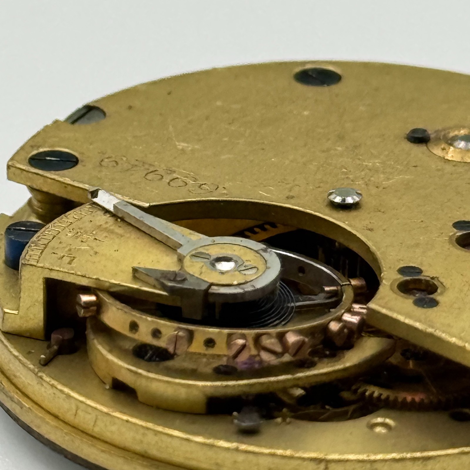 English Lever Pocket Watch Movement – Unidentified – Parts / Repair 35.7mm