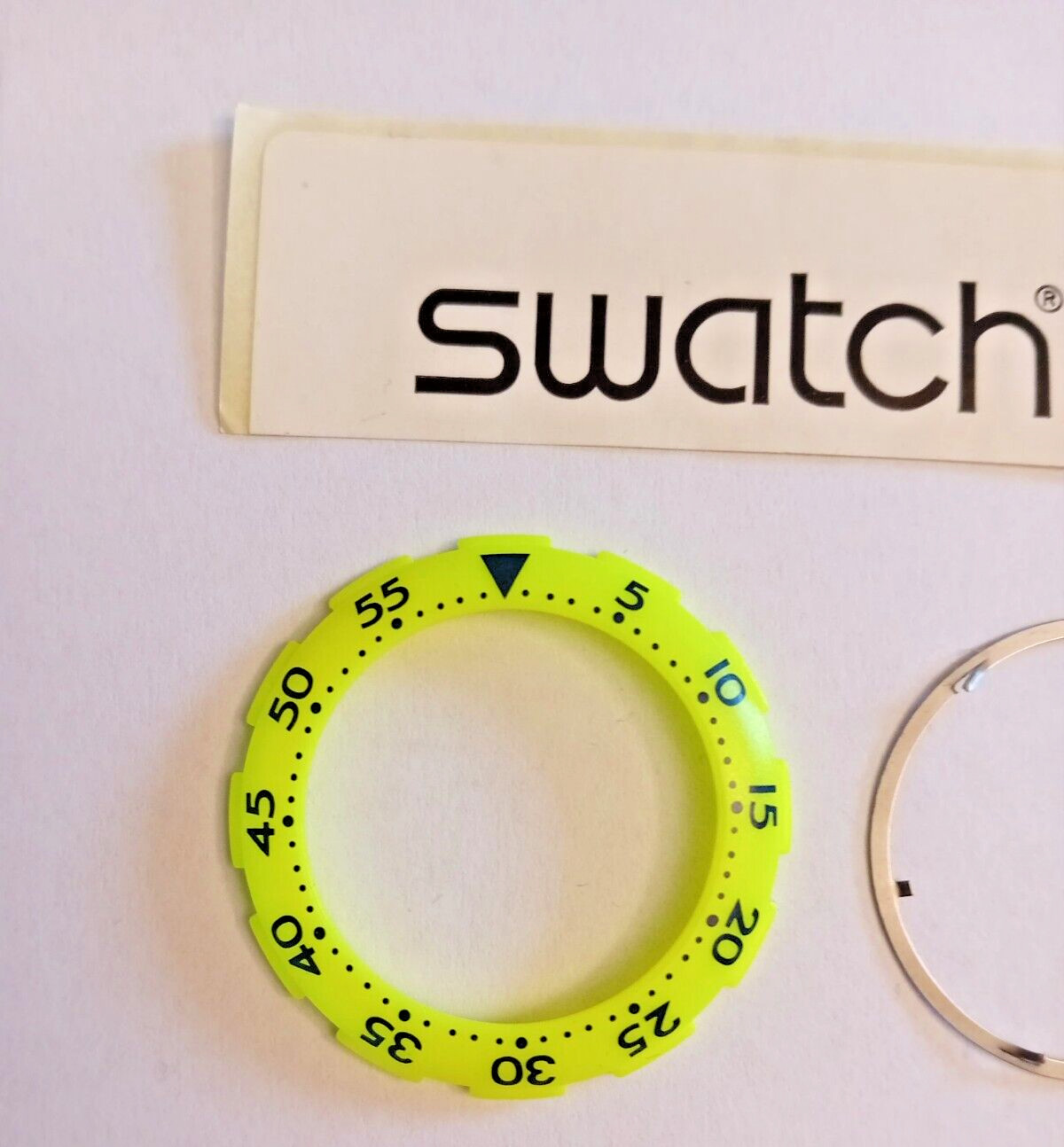 Swatch Yellow Bezel Scuba Bora Bora SDN400 1990 Vintage Wrist Watch New