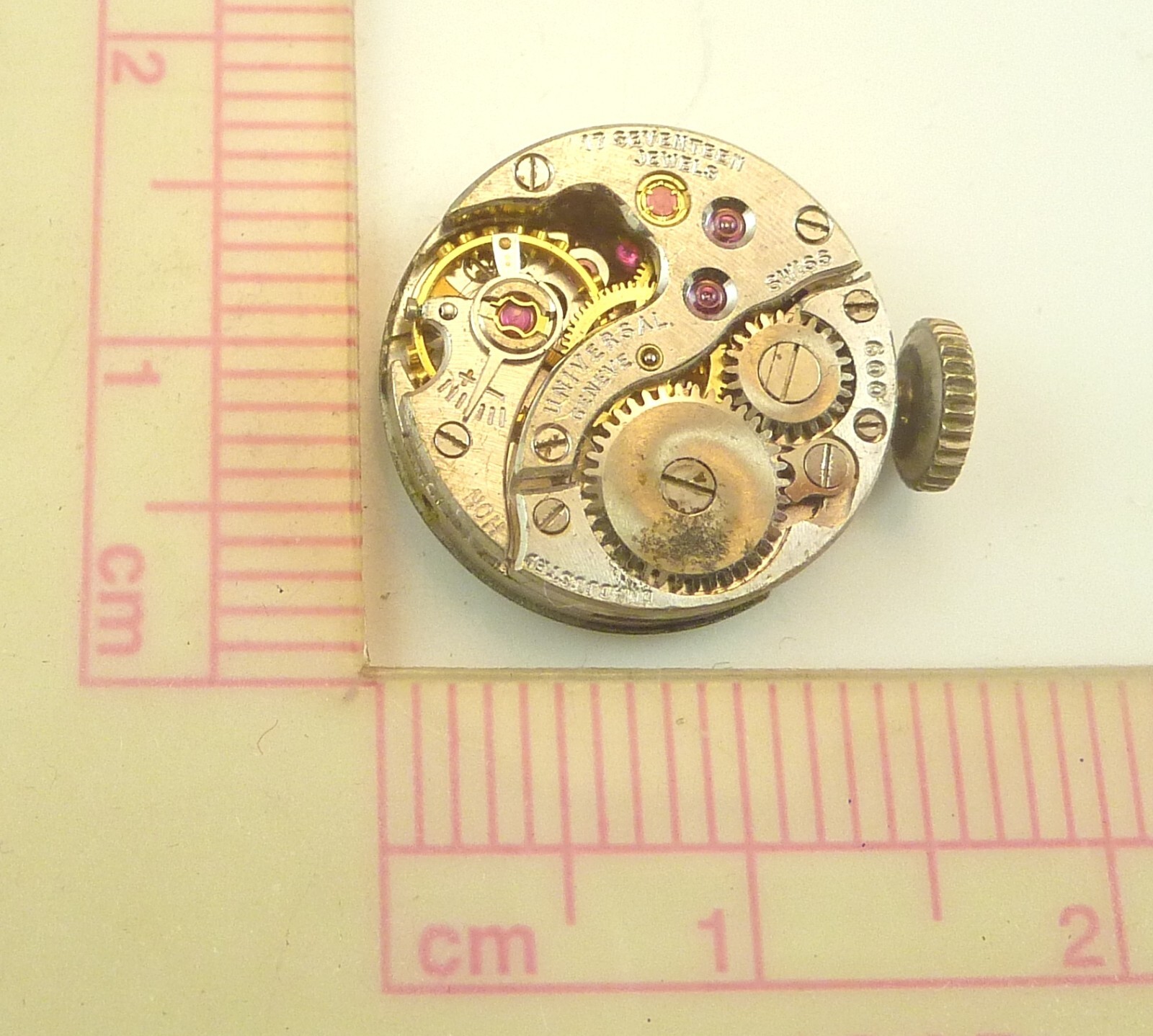 Universal Geneve 600 Wrist Watch Movement – Good Balance – Parts / Repair