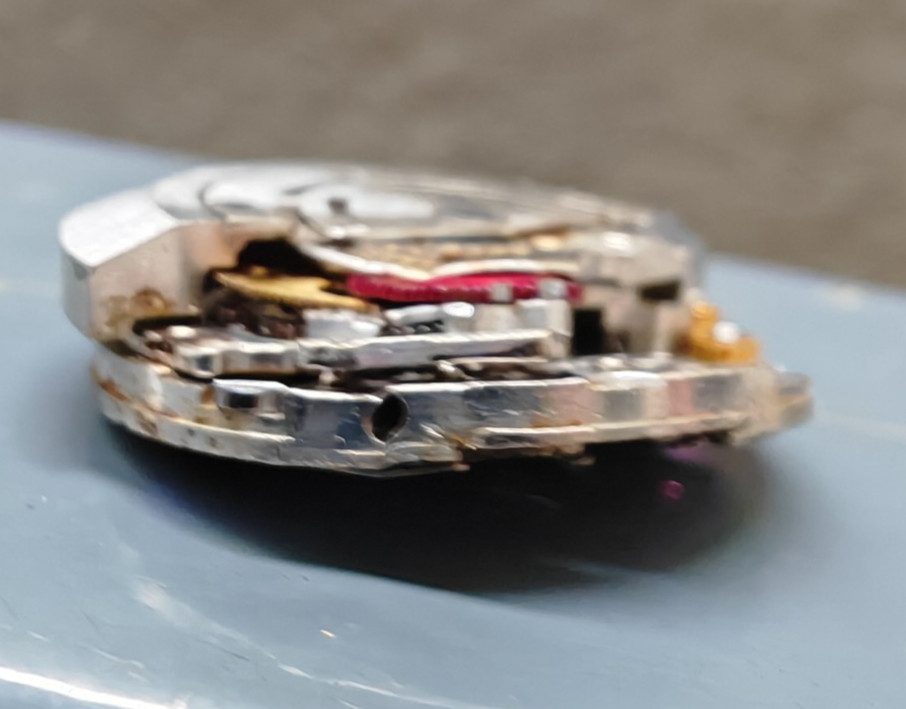 Orig ROLEX CAL 2236 Movement INCOMPLETE NON WORKING FOR PARTS DAMAGED bent