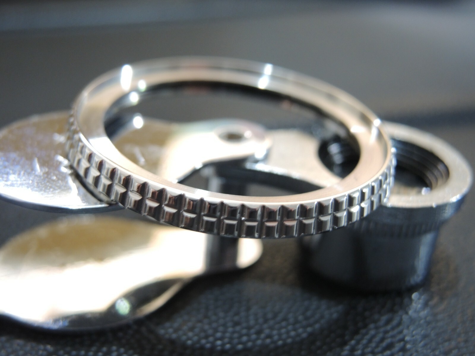 NEW STAINLESS ROTATING BEZEL W/GASKET SEIKO SKX013 (7S26-0030) MEDIUM DIVER’S