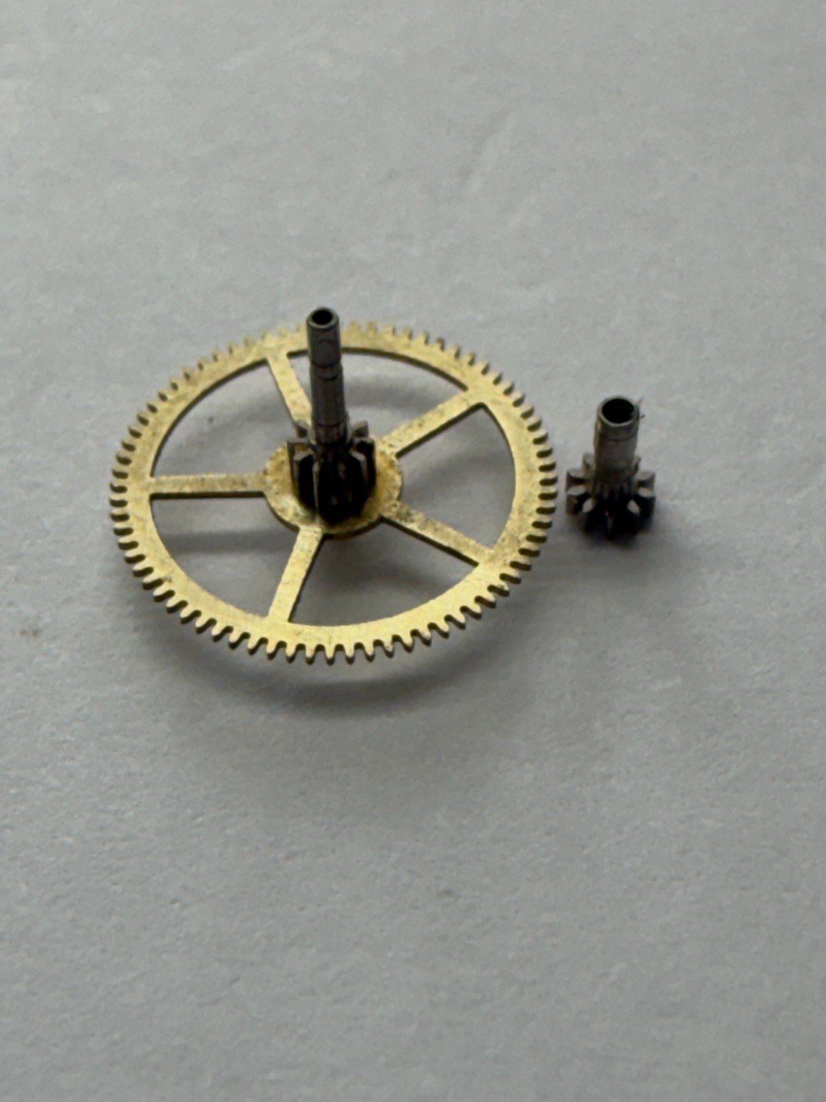 EJ Juillard (bulla) 46 Centre Wheel And Cannon Pinion For Centre Seconds NOS