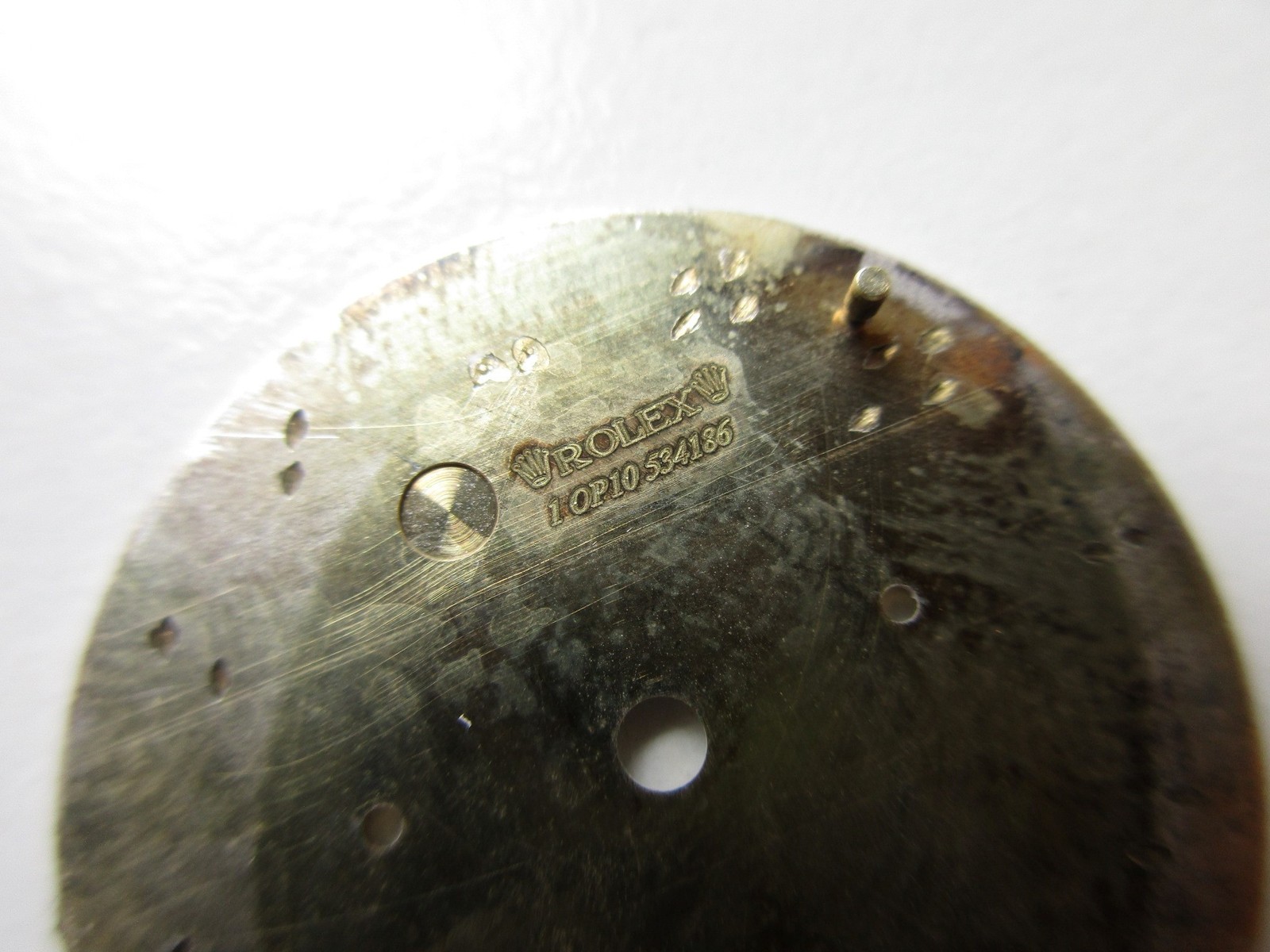 Rolex Cosmograph Daytona white dial – gold index – missing no. 6 – Swiss