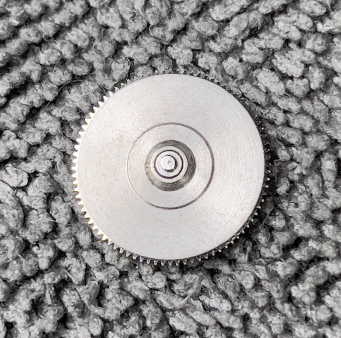 NOS COMPLETE BARREL WITH ARBOR & MAINSPRING SEIKO 7S25B 7S26B 7S35B 7S36B 201075