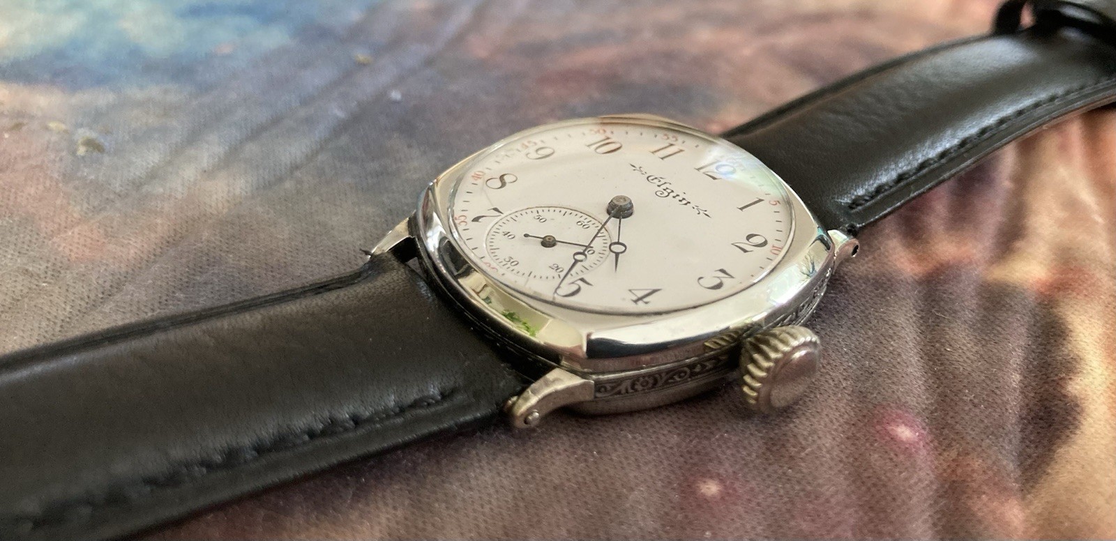 Elgin 1901 RR Dial Illinois W.C.Co Cushion Case 0 Size 11J Vintage Watch