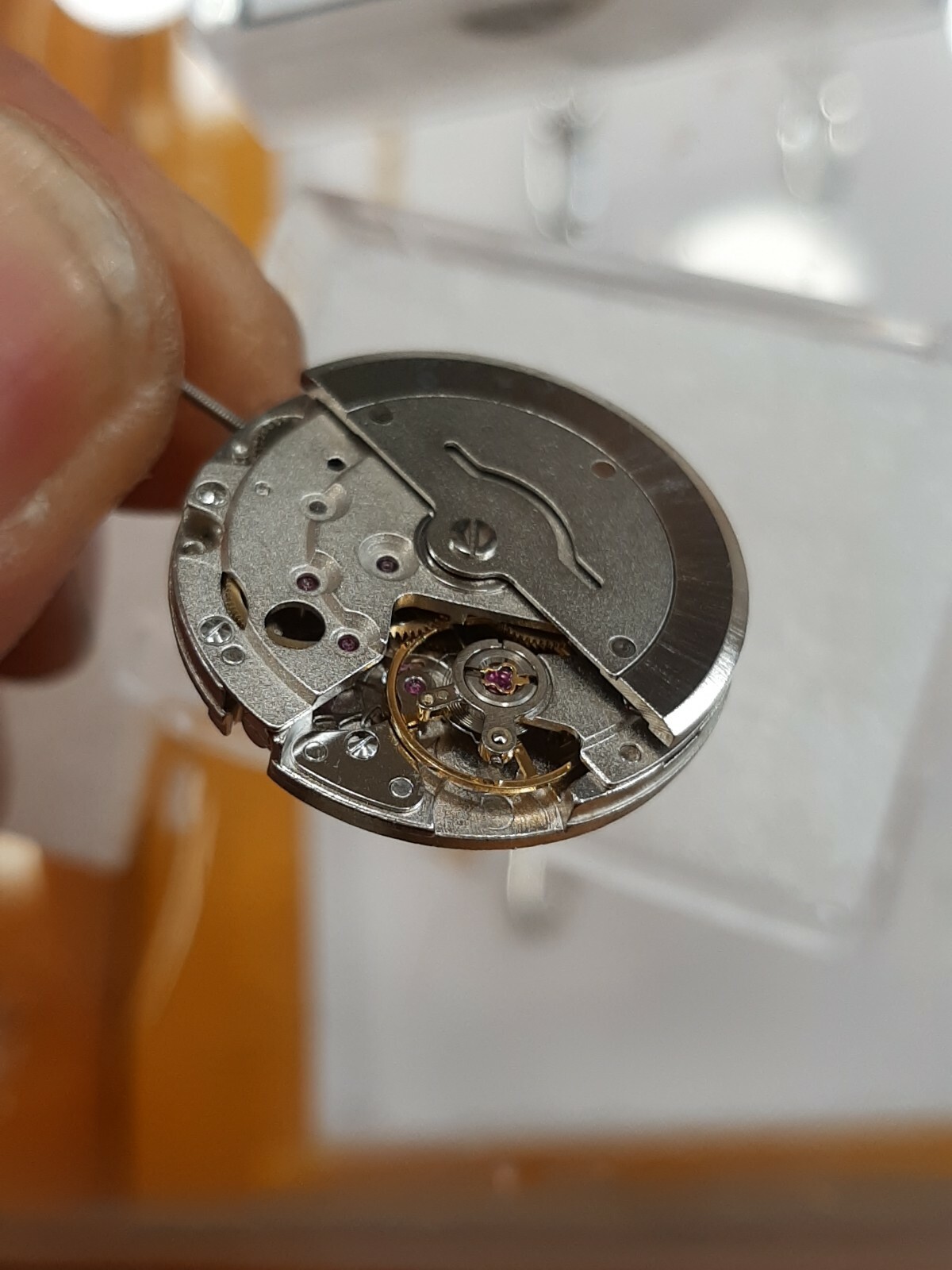 AUTOMATIC MOVEMENT DG 2816