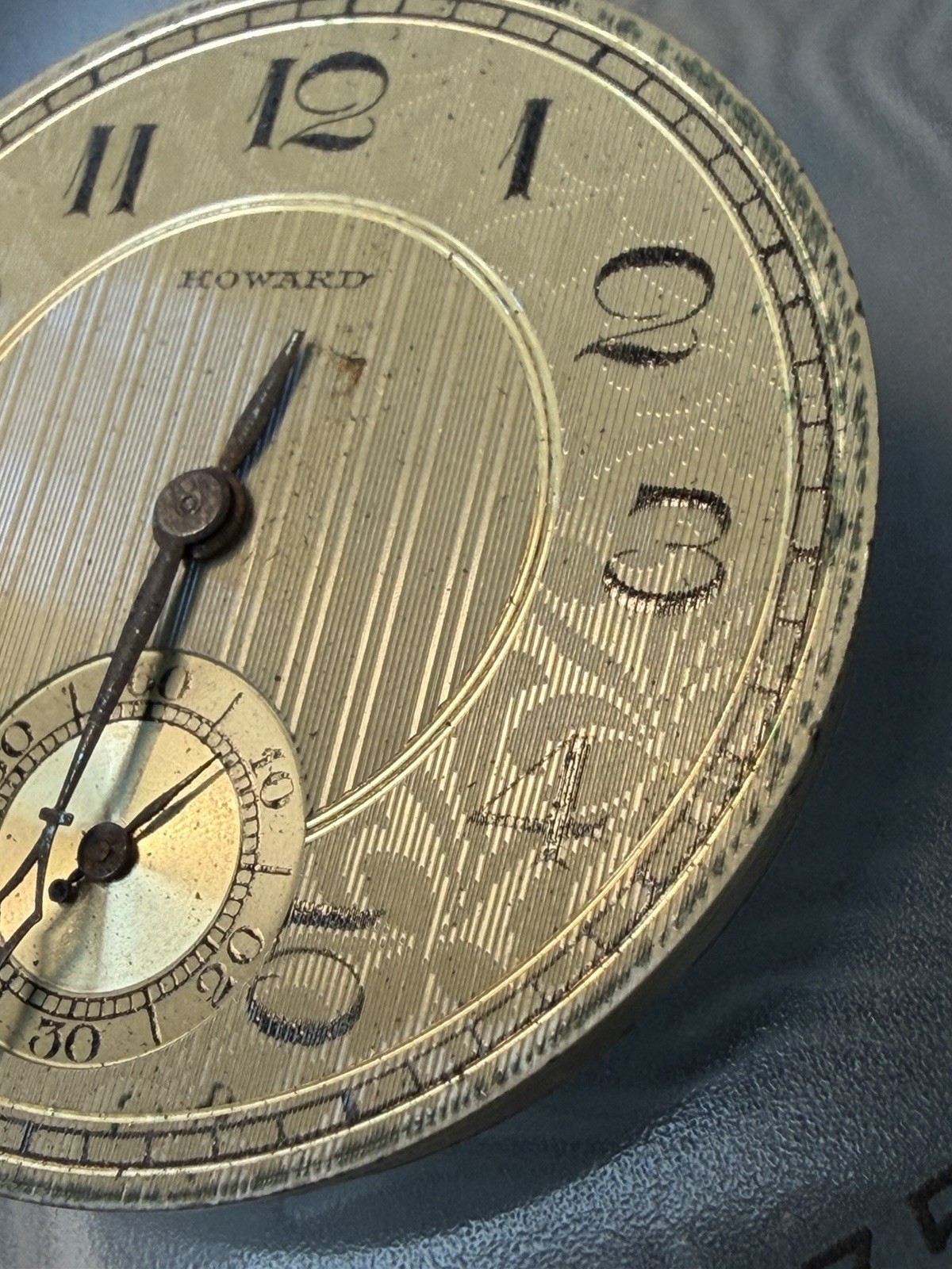 Vintage Howard 12s 17J Art Deco Pocket Watch Movement Parts Good Balance