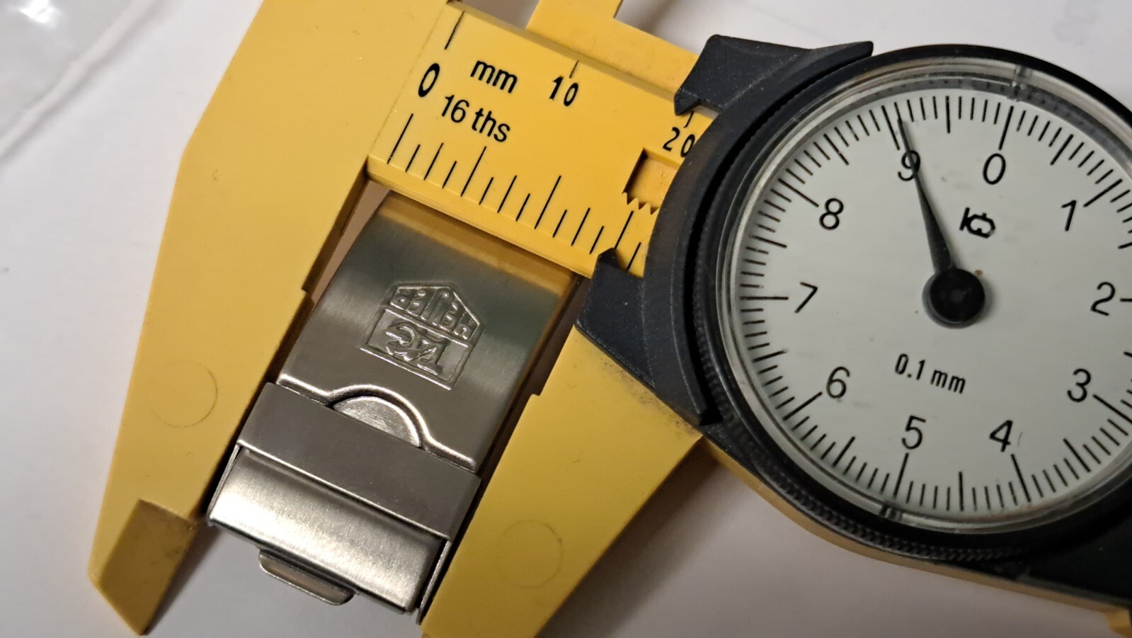 Tag Heuer clasp buckle S/S, approx 19mm diameter of pin/clasp