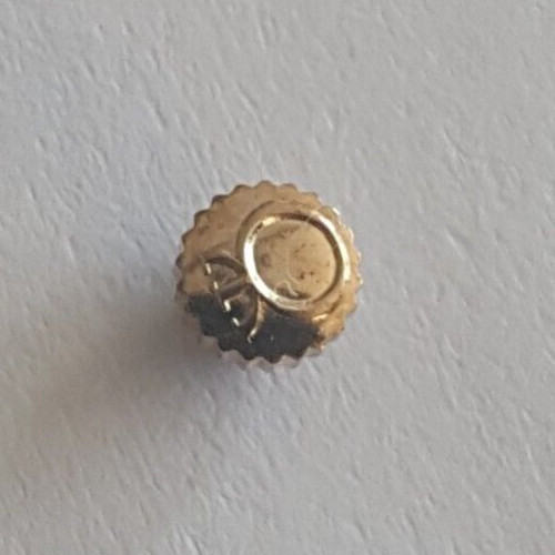 Milus Undercut Gold Plated Crown