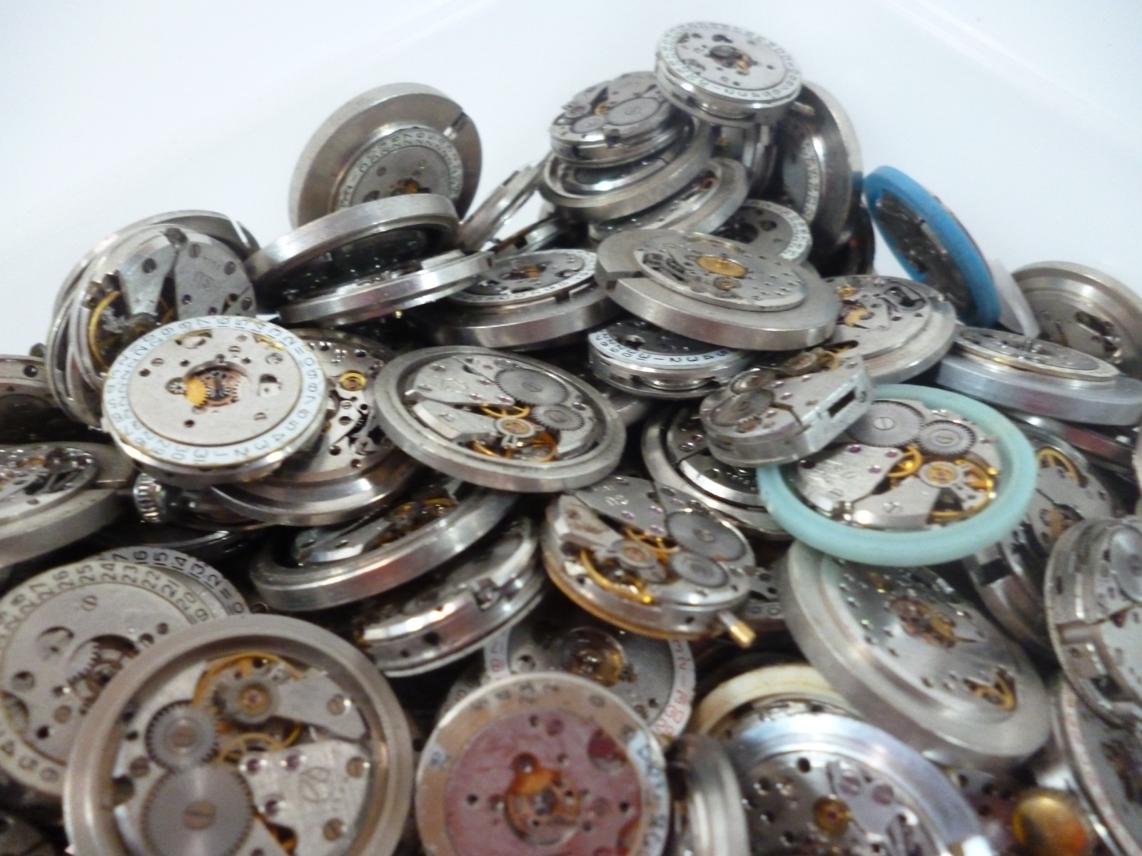 Job Lot 15 x randomly selected Broken Watch Movement Steampunk Craft Making