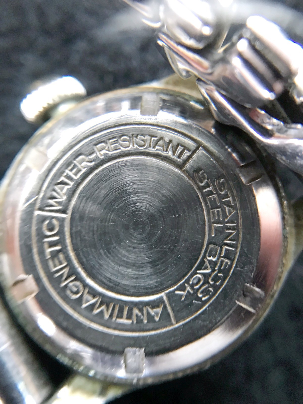 RARE VINTAGE LADIES SWISS SARWA WRISTWATCH RUNNING