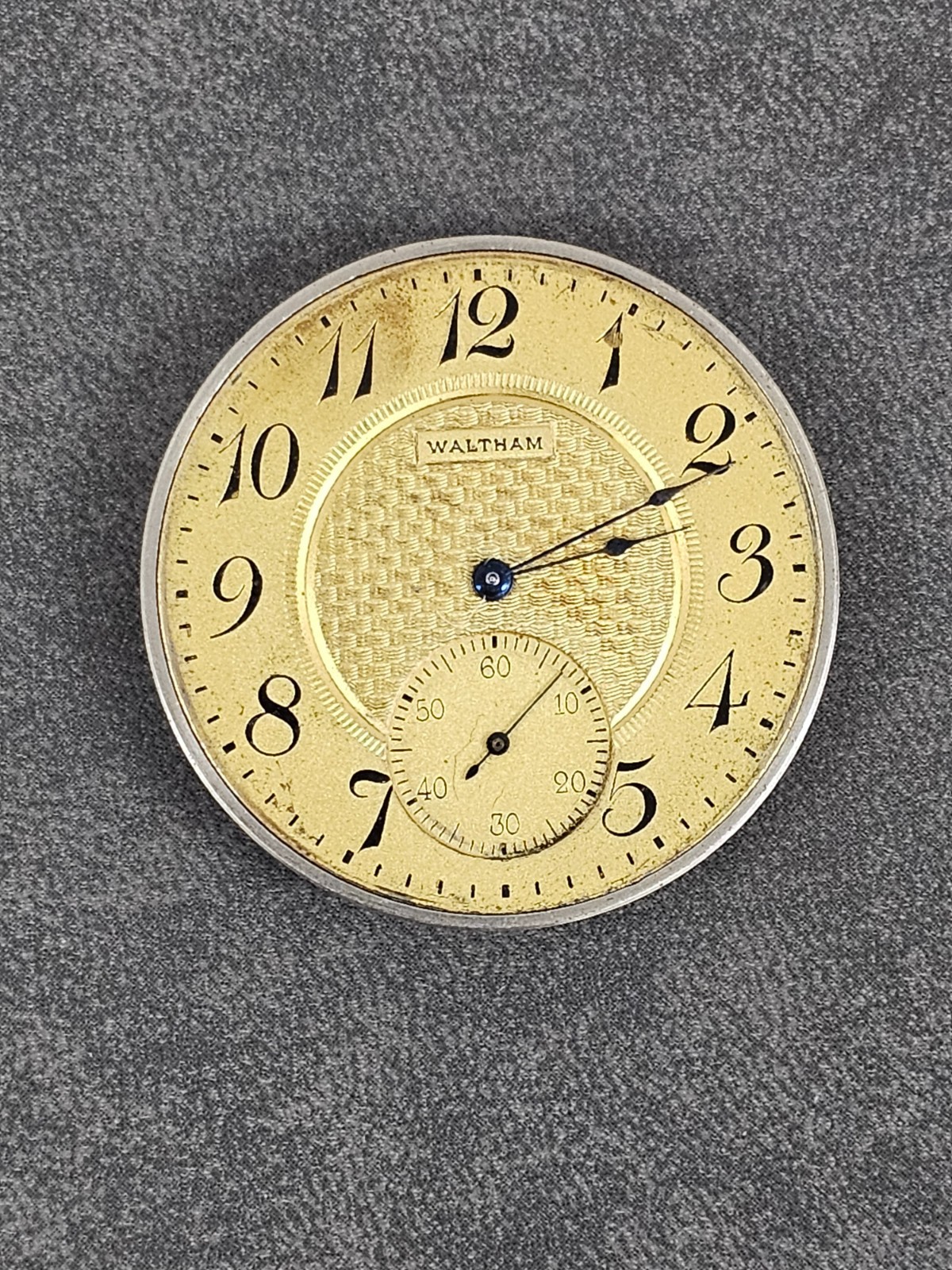 BROKEN Waltham Watch Co 40mm 19 Jewels Pocket Watch Movement